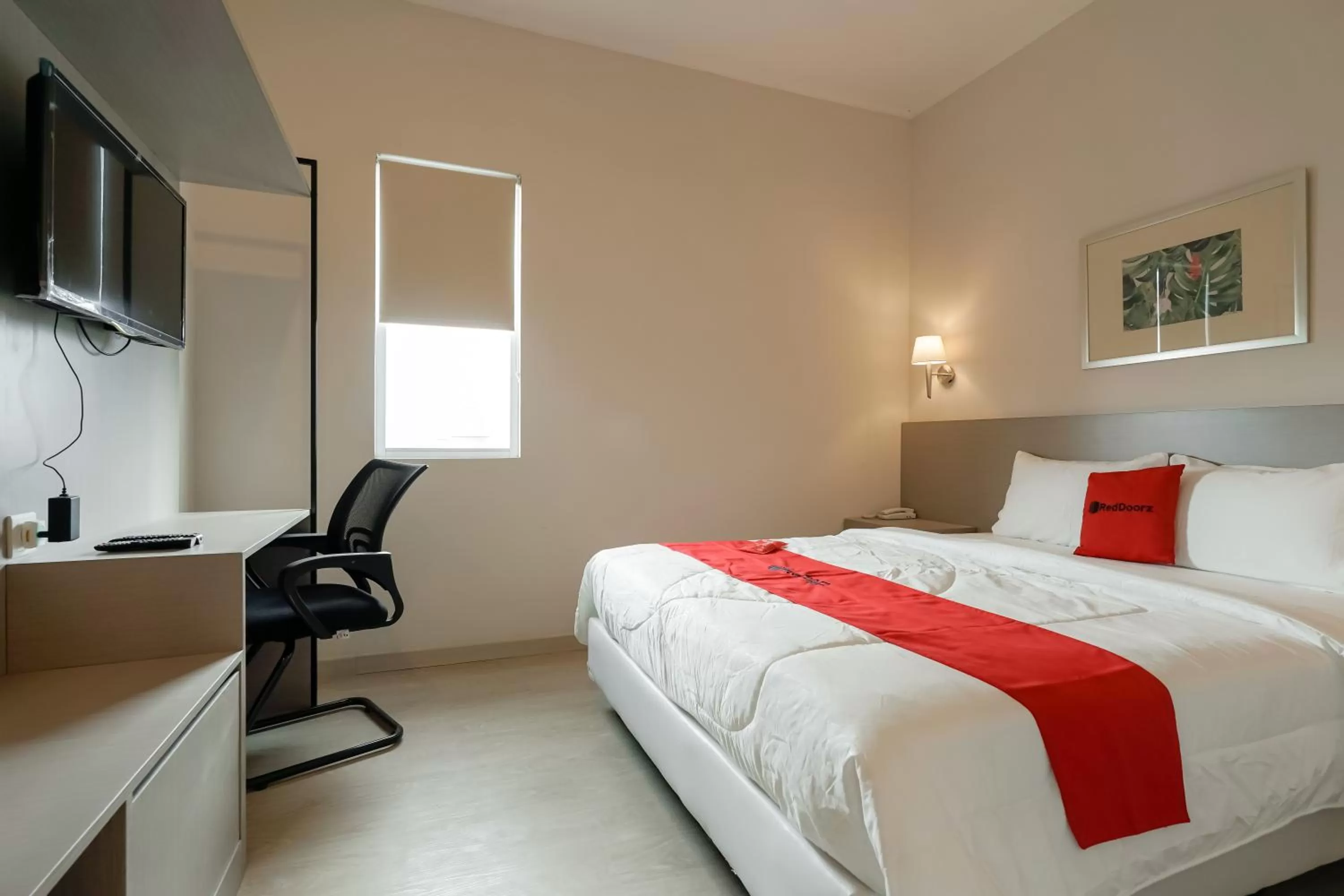 Bedroom in RedDoorz Syariah Plus @ BSD City