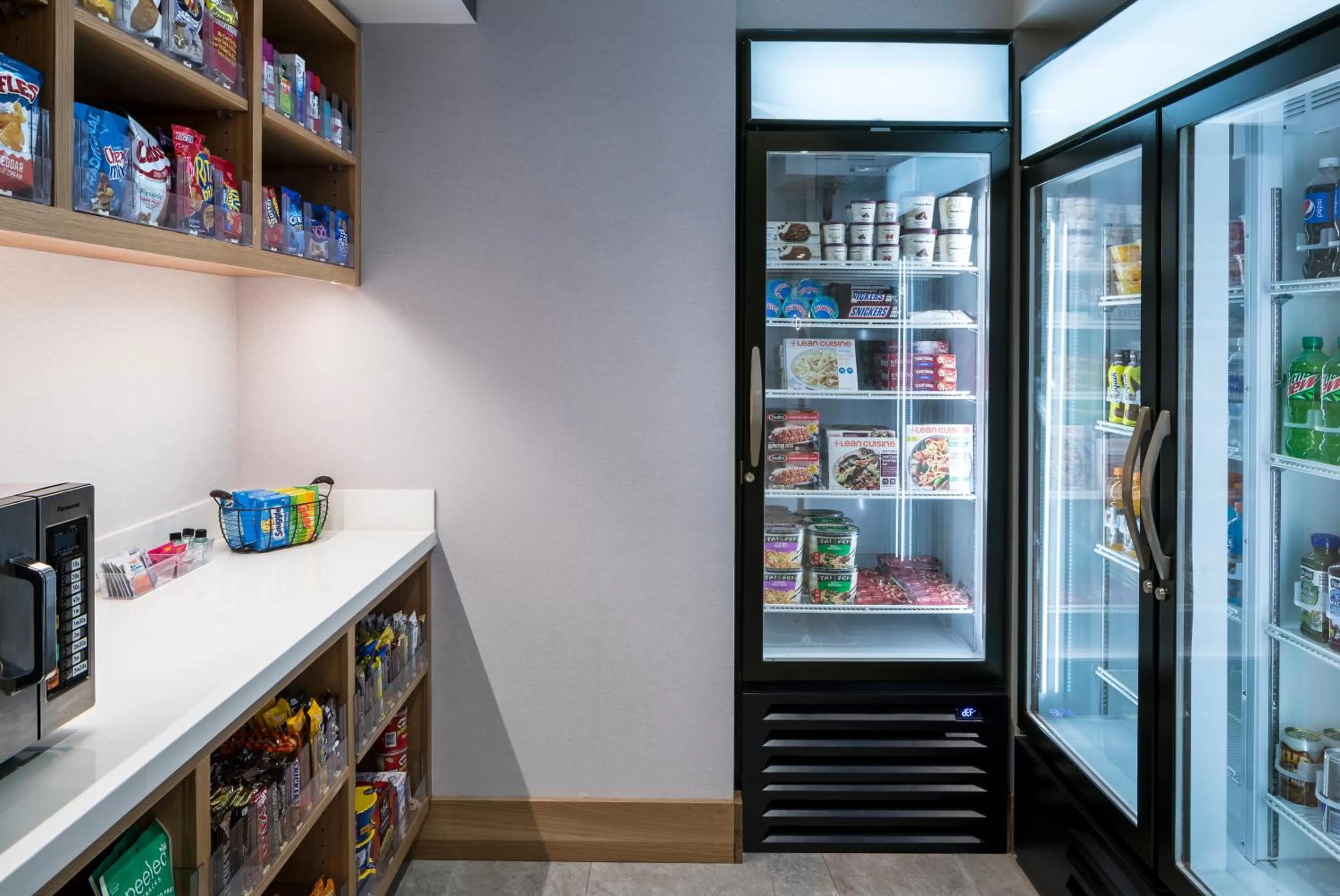 On-site shops in Hyatt House Tempe Phoenix University