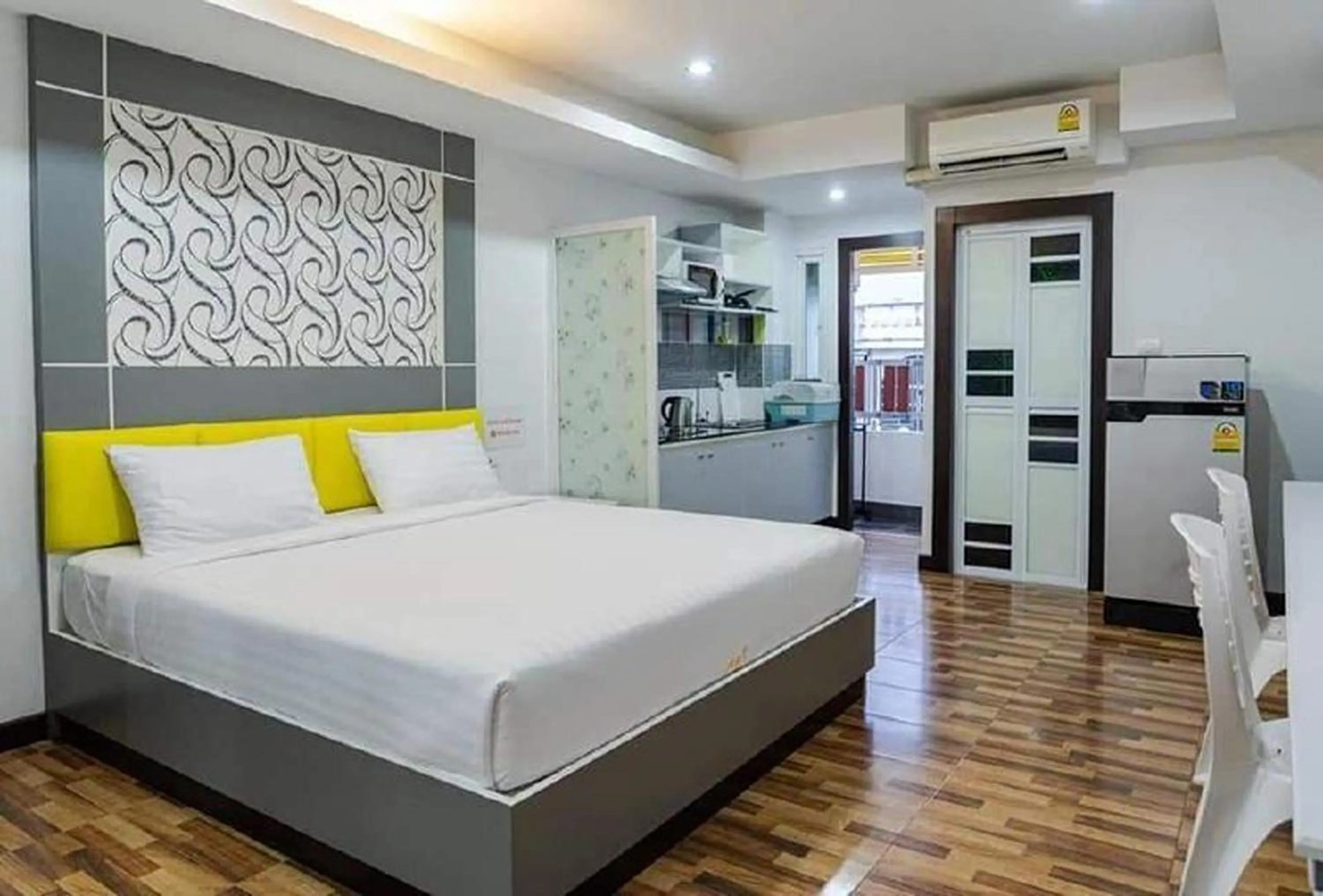 Bed in The Ring Residence