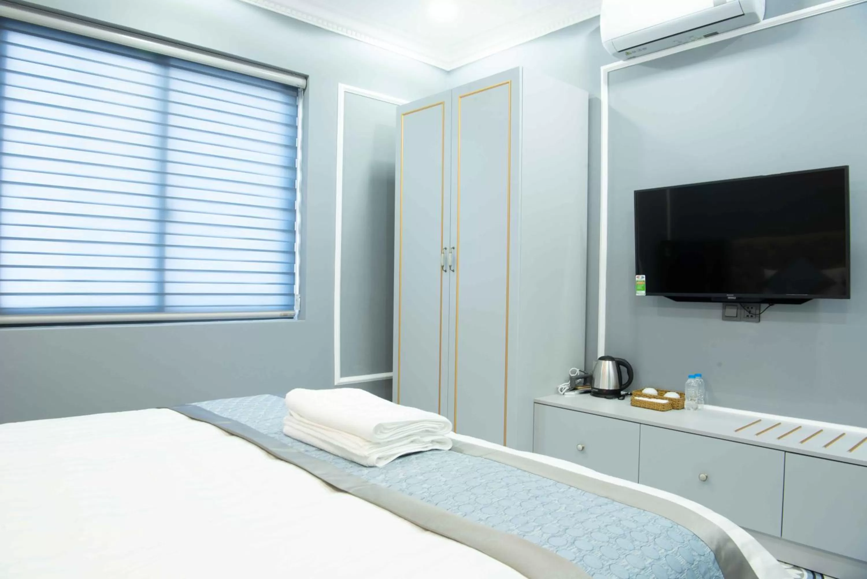 TV and multimedia, TV/Entertainment Center in The Alcove Apartment Vung Tau