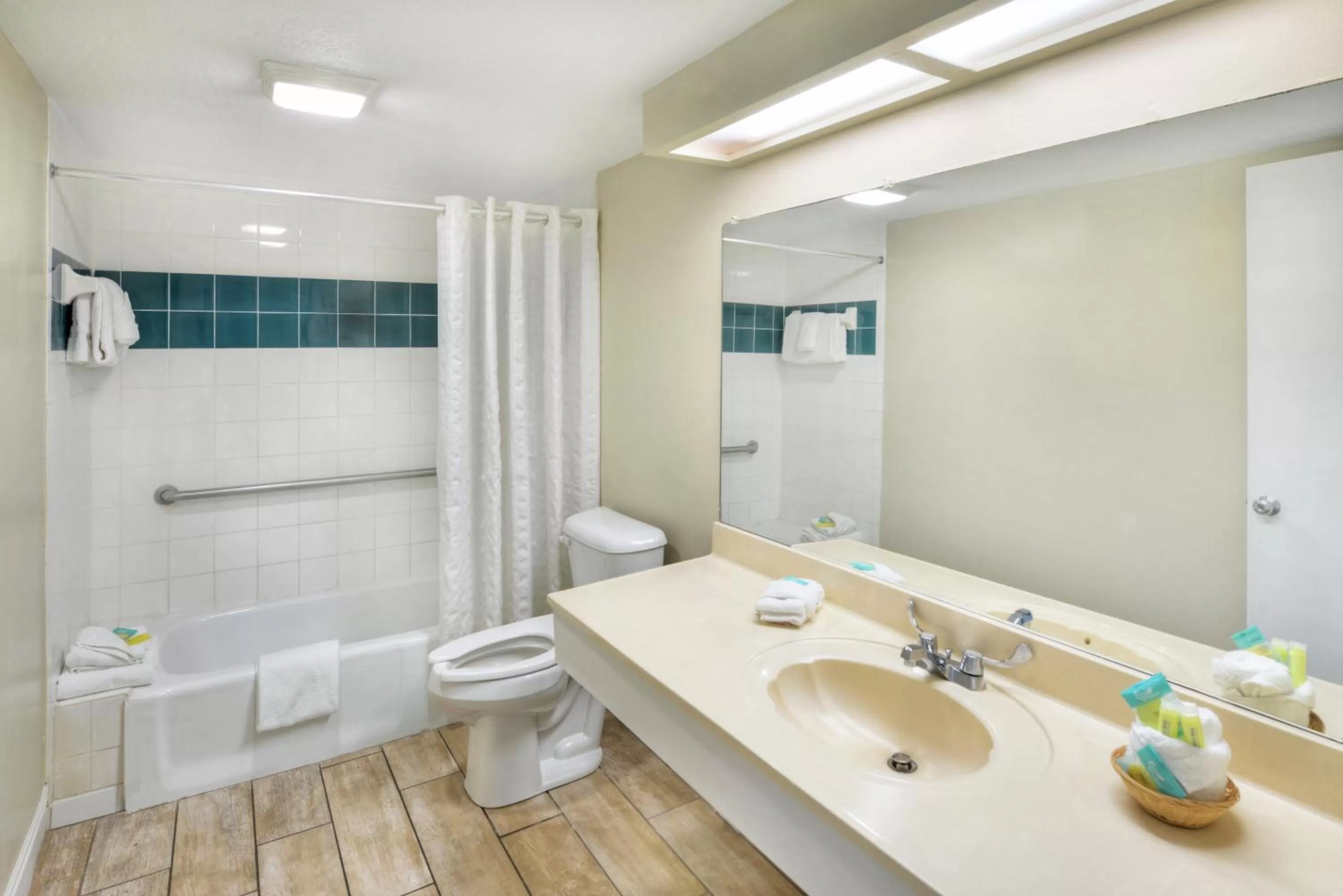 Bathroom in El Caribe Resort and Conference Center