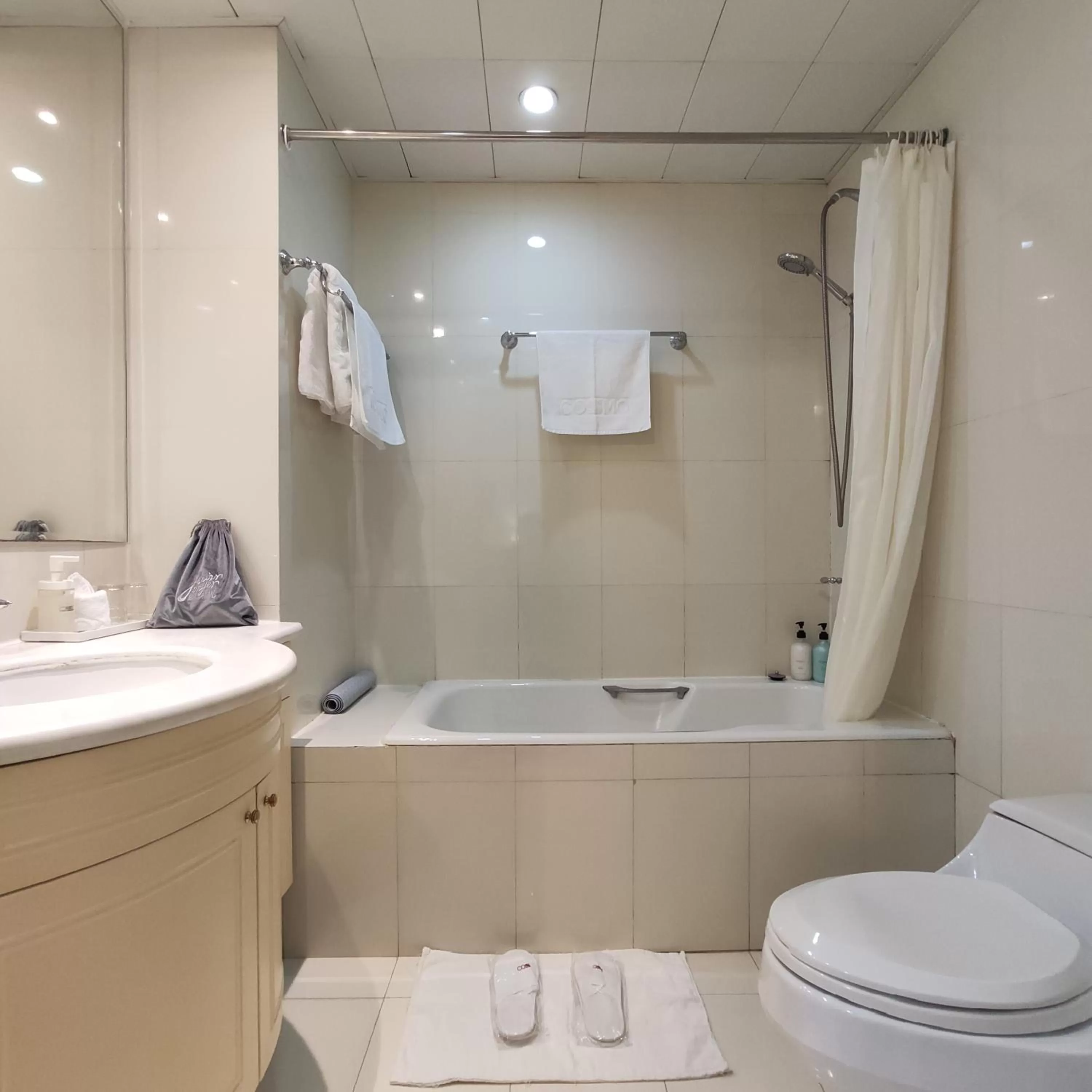 Ladoll Service Apartments