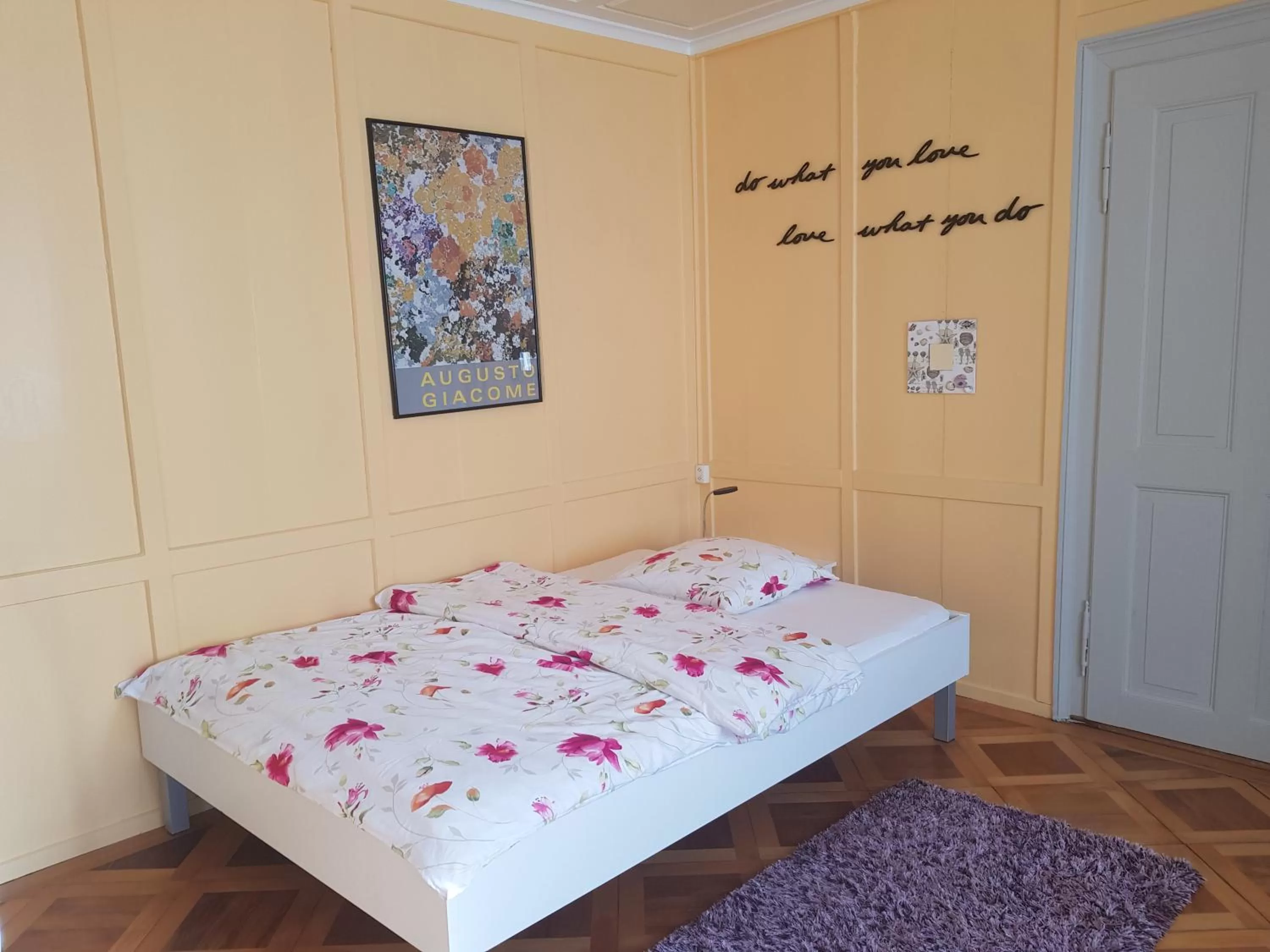 Bed in BnB Elsenerhaus