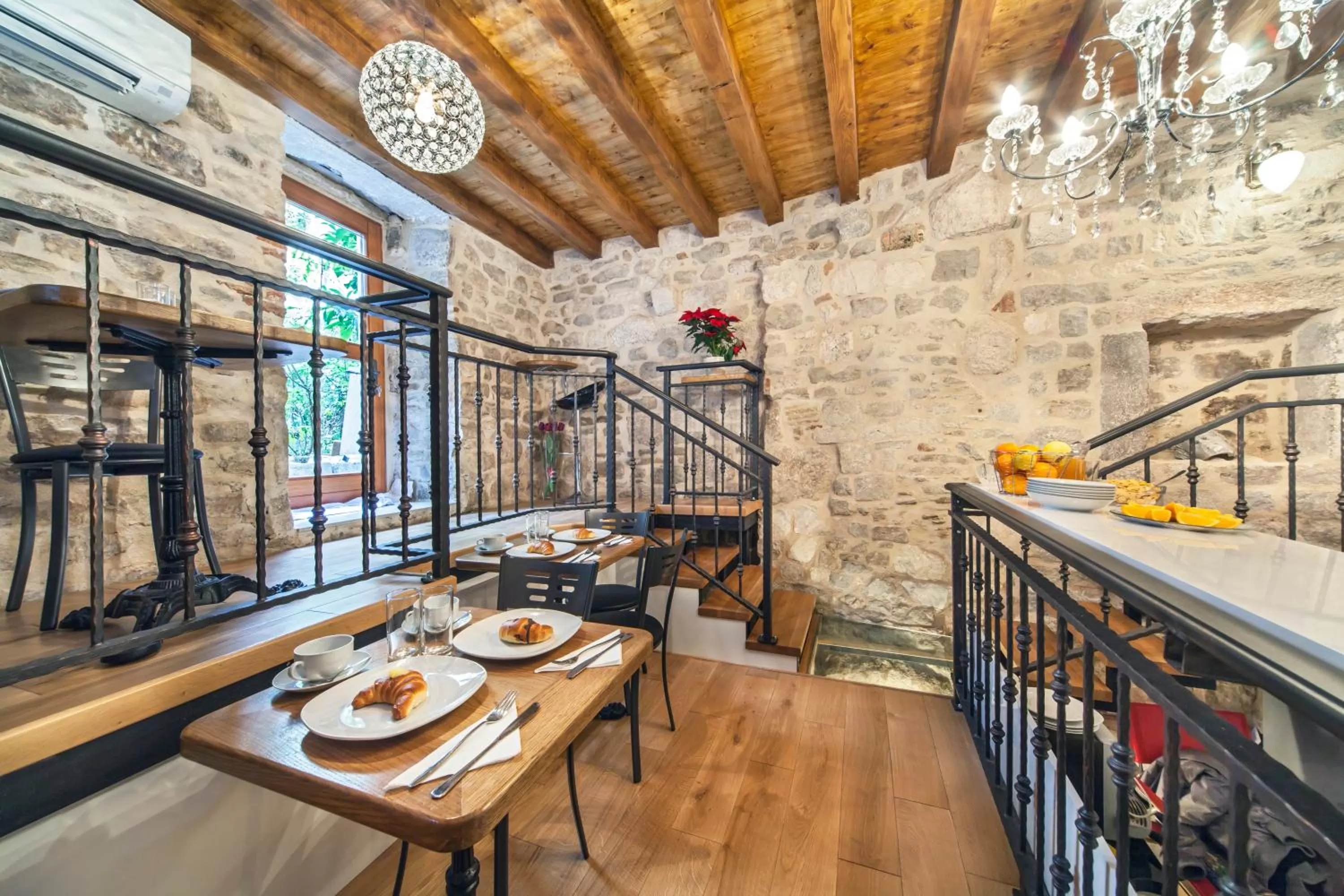 Dining area in Villa Split Heritage Hotel