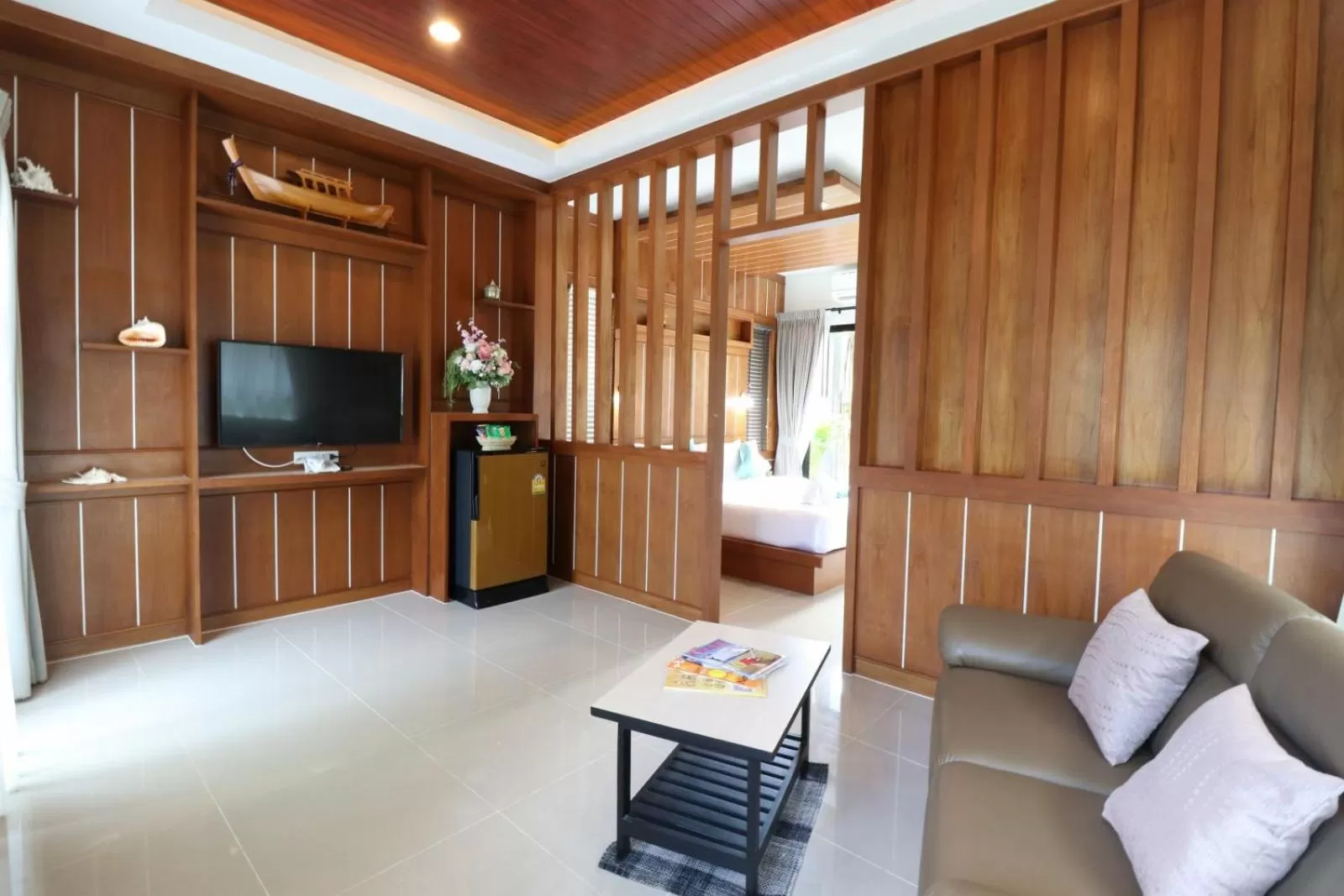 TV and multimedia in The Scene Cliff View Villas