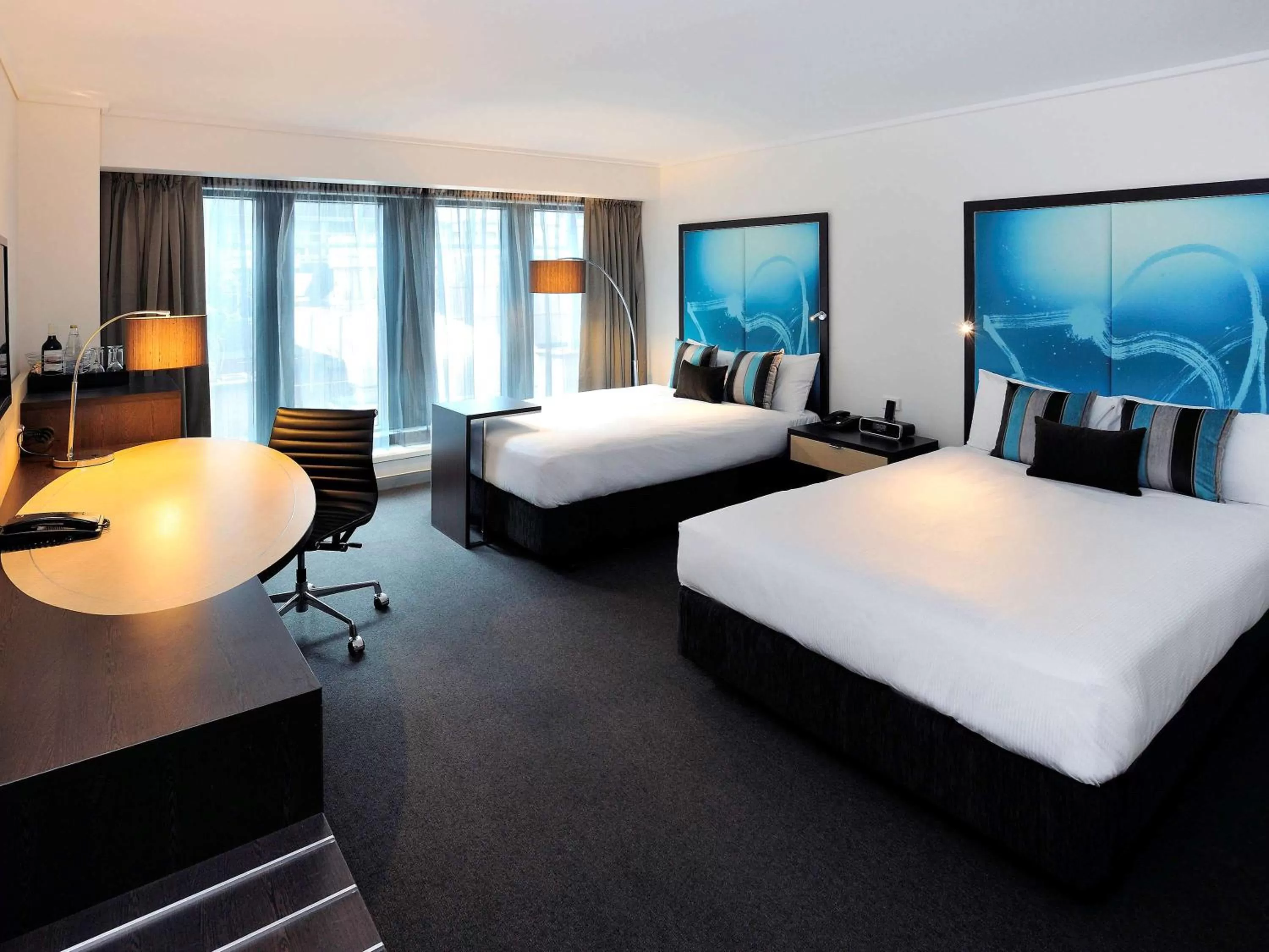 Photo of the whole room, Bed in Novotel Melbourne On Collins