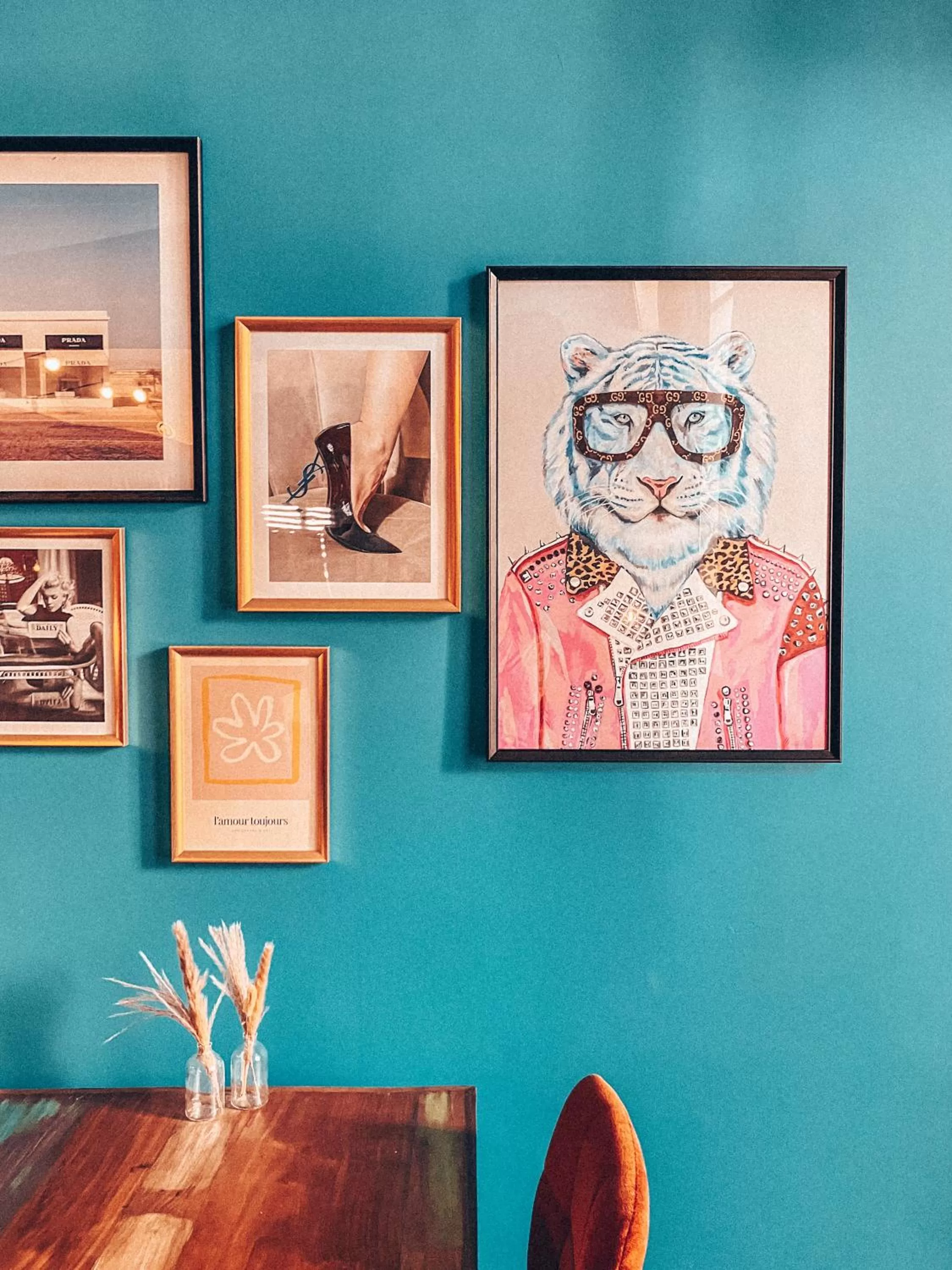 Decorative detail in Royal Hôtel