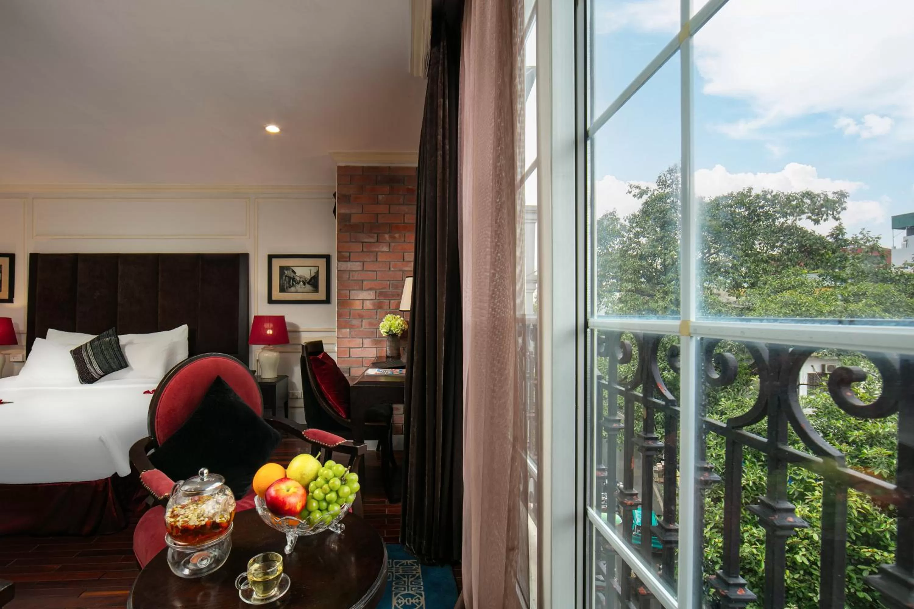 Bed in Hanoi Boutique Hotel & Spa