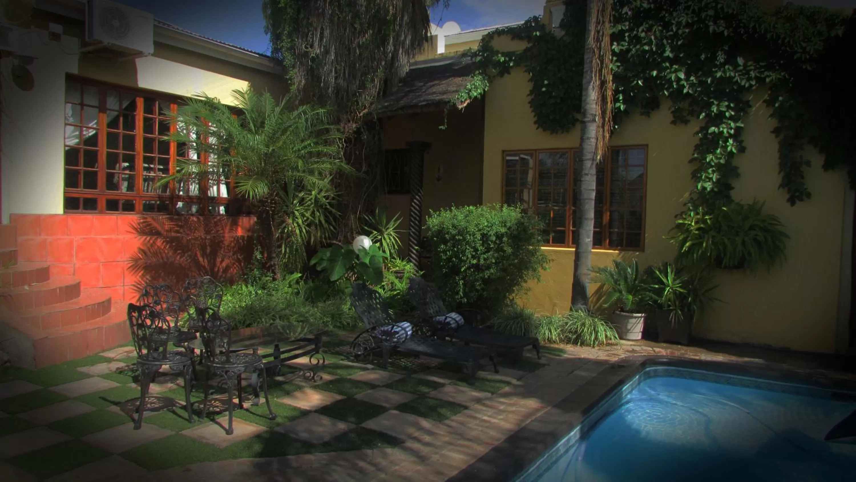 Property building in Victoria Manor