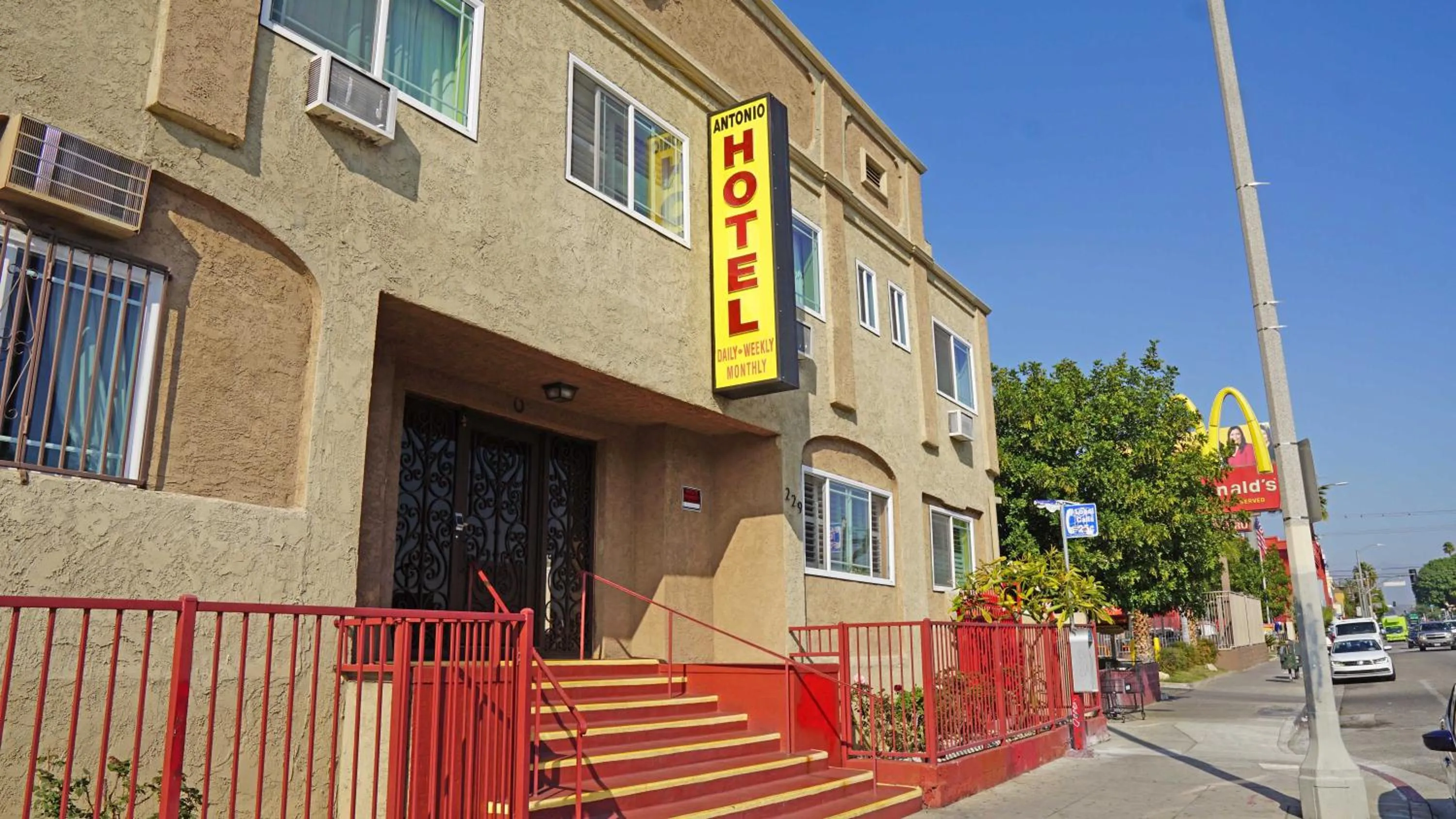 Antonio Hotel - Downtown Los Angeles, near Hollywood