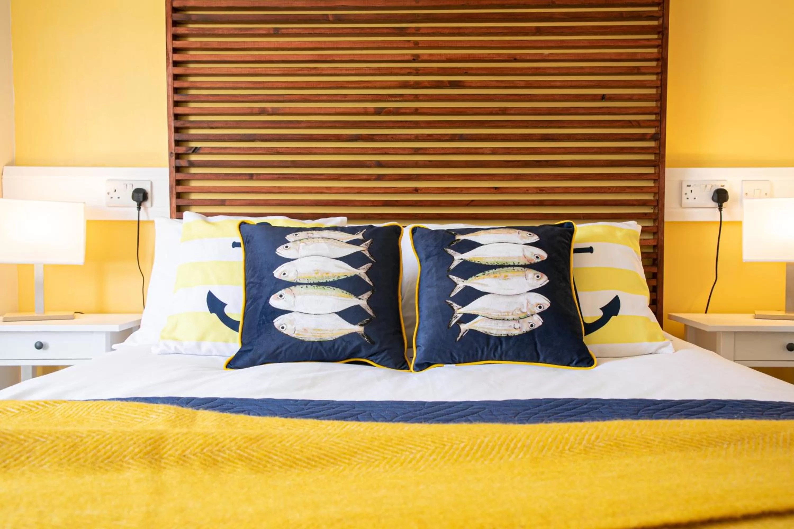 Bed in Park View R & R - Adult Only - Self-Catering - Free Parking - EV Point