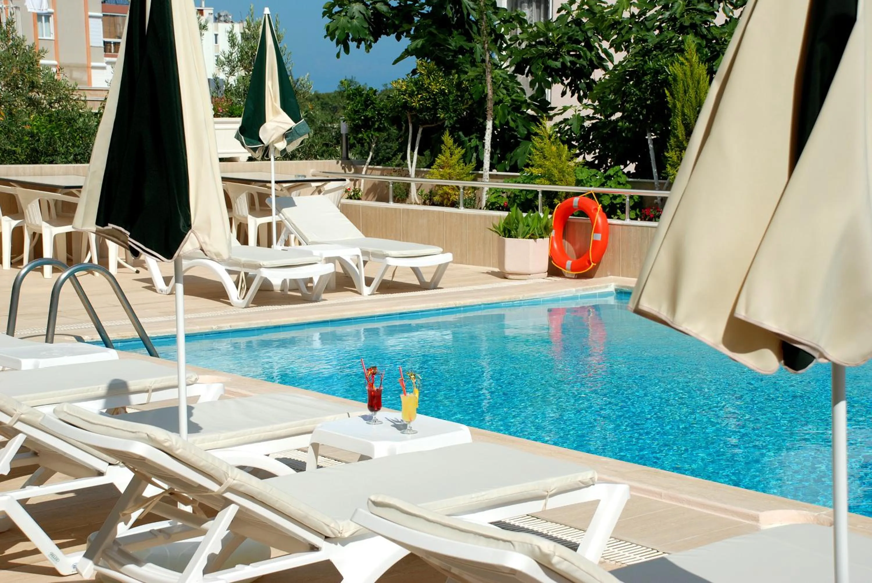 Swimming pool in Lara Diamond Hotel