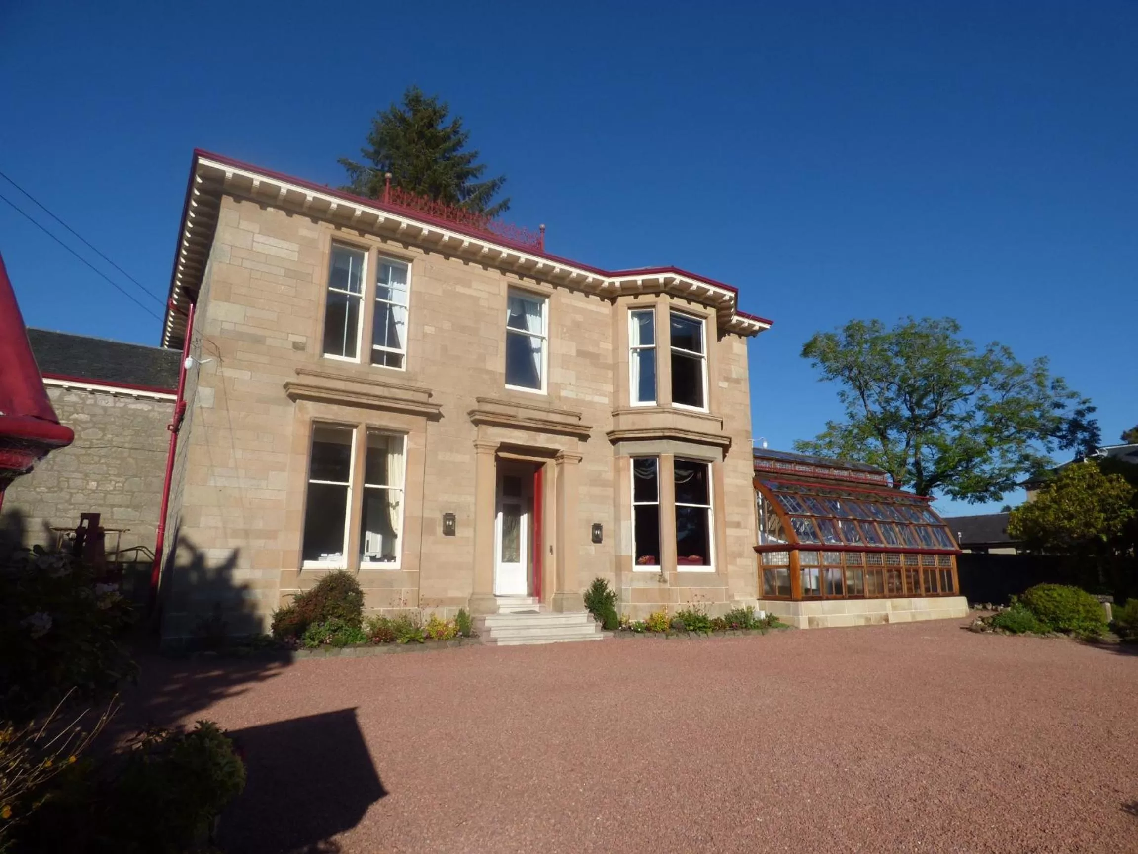 Facade/entrance, Property Building in Moorlands