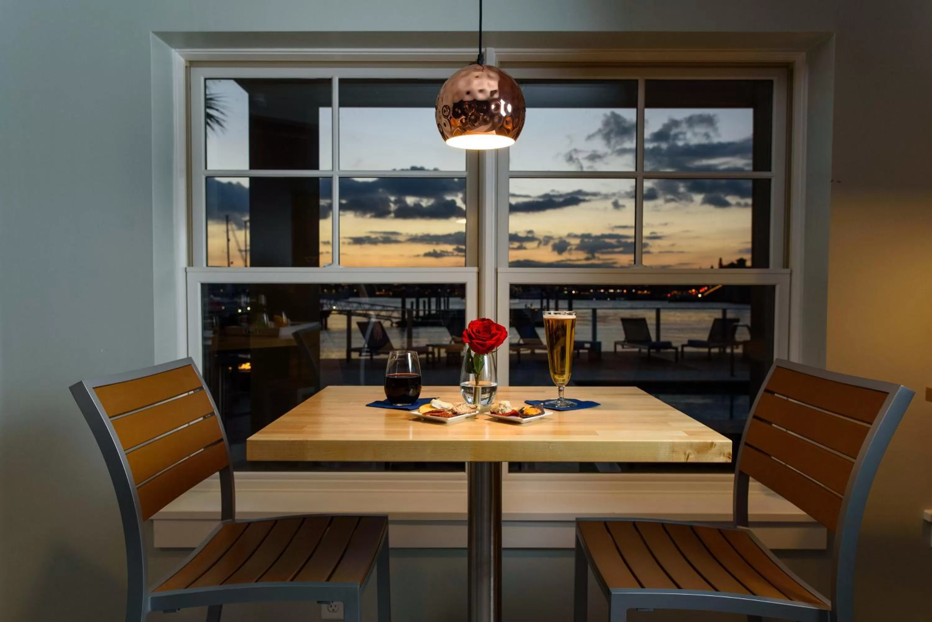 Lounge or bar in Marker 8 Hotel and Marina