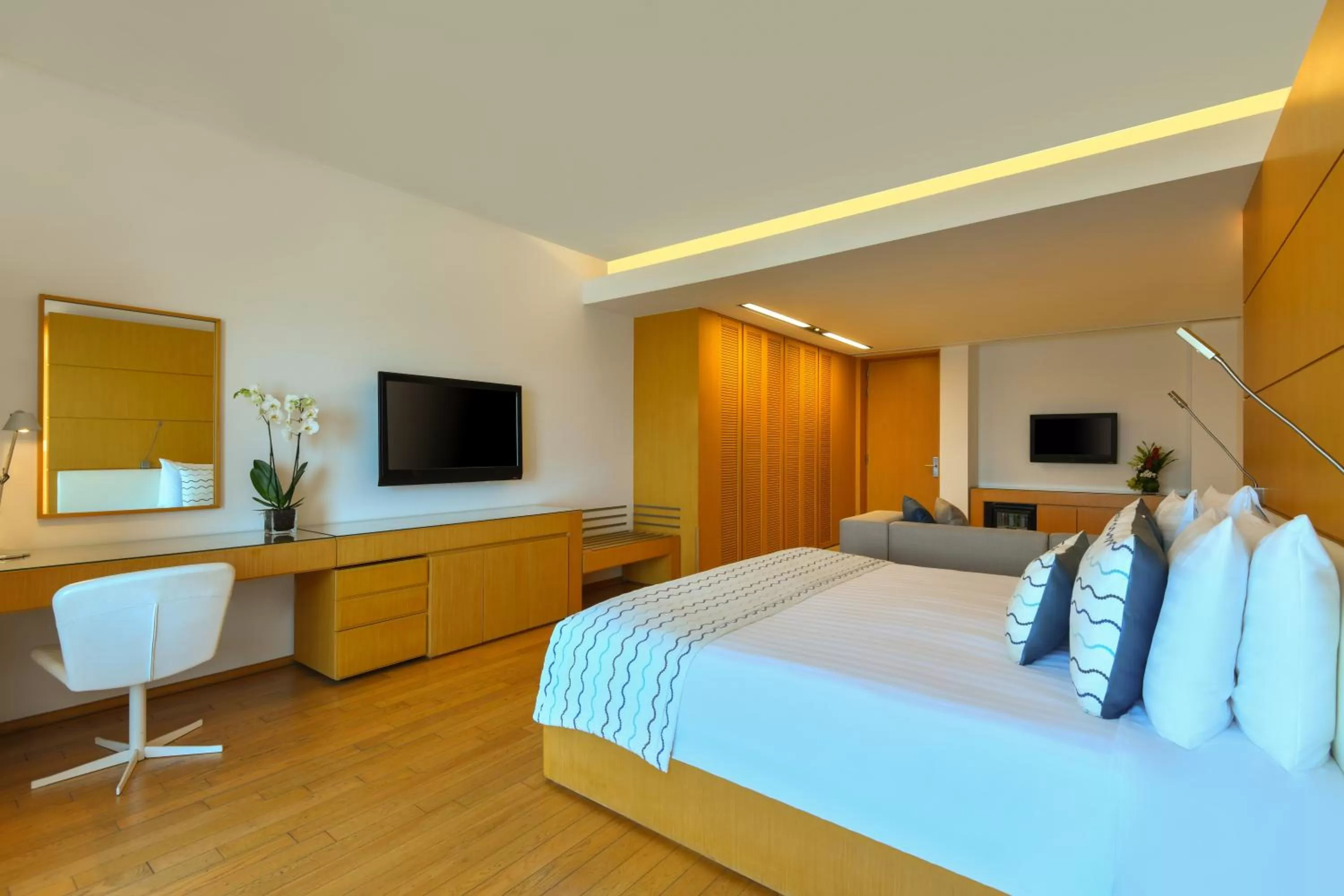 Bedroom, Bed in Kempinski Hotel Aqaba