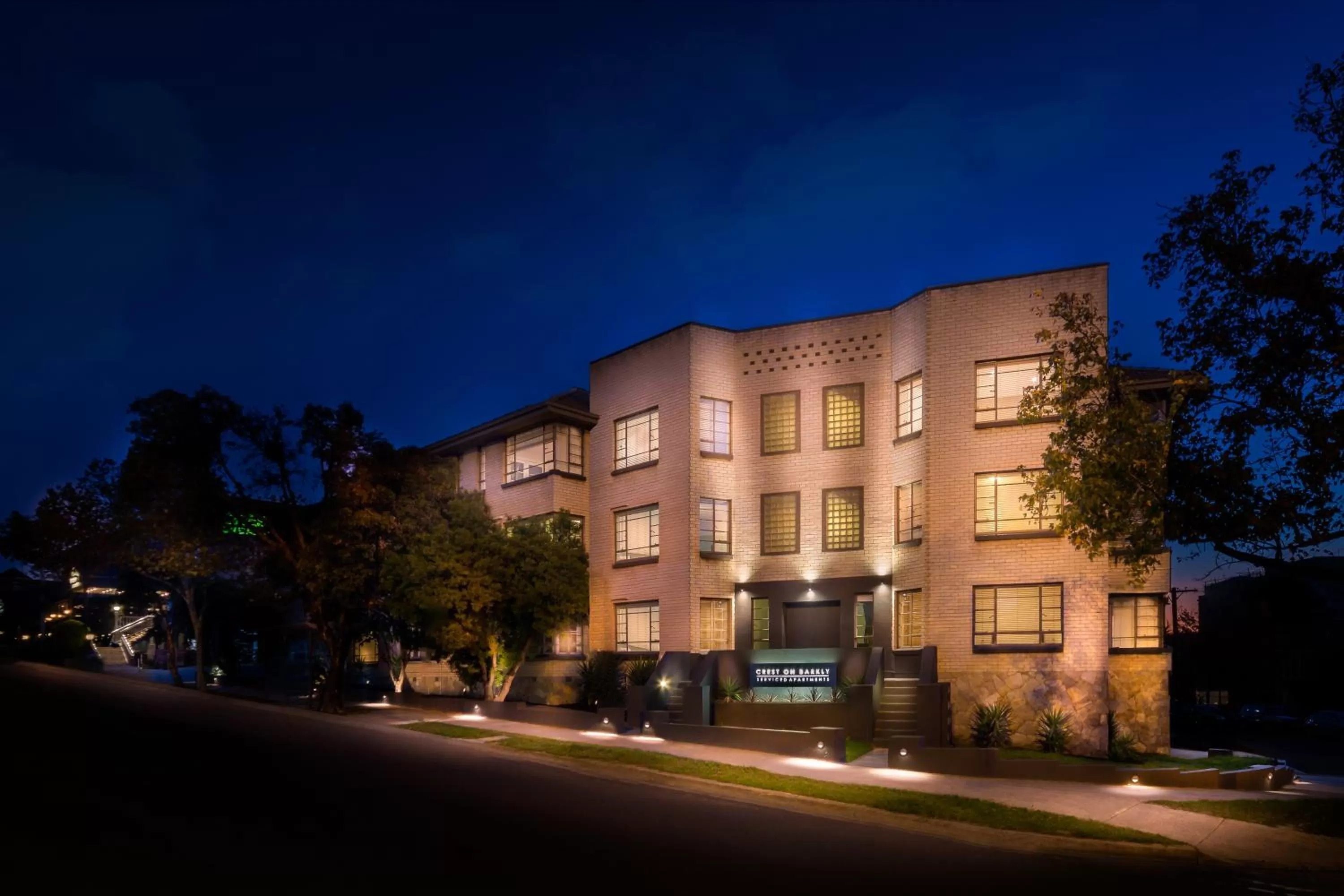 Crest On Barkly Serviced Apartments