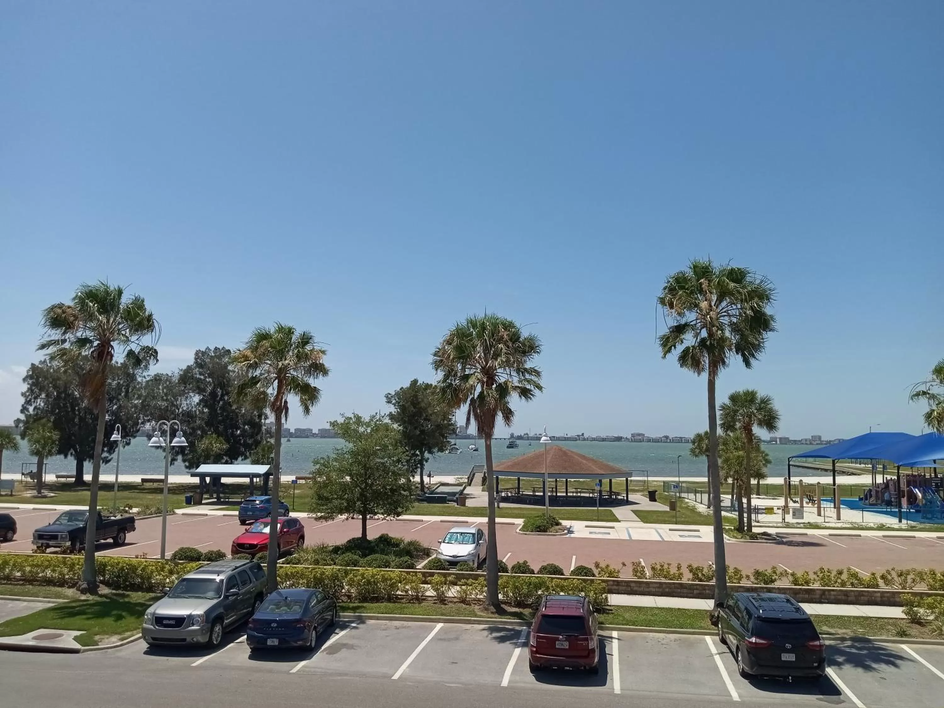 Day in Sea Breeze Manor Inn