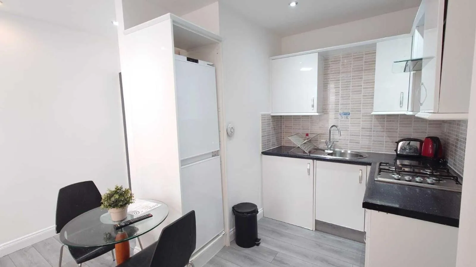 Kitchen or kitchenette in Kings Cross Prime Stay Apartments