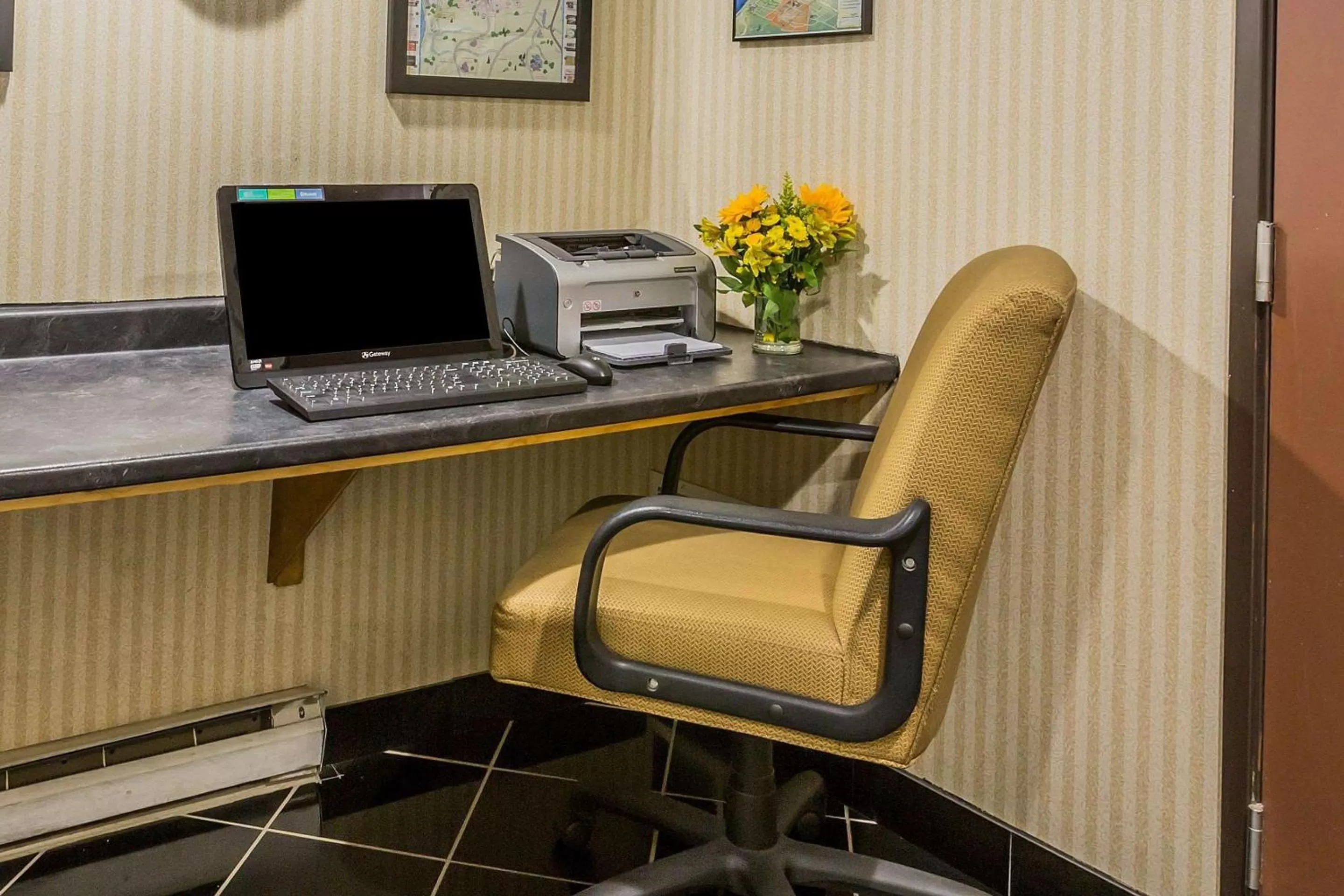 Business facilities in Quality Inn Hyde Park - Poughkeepsie North
