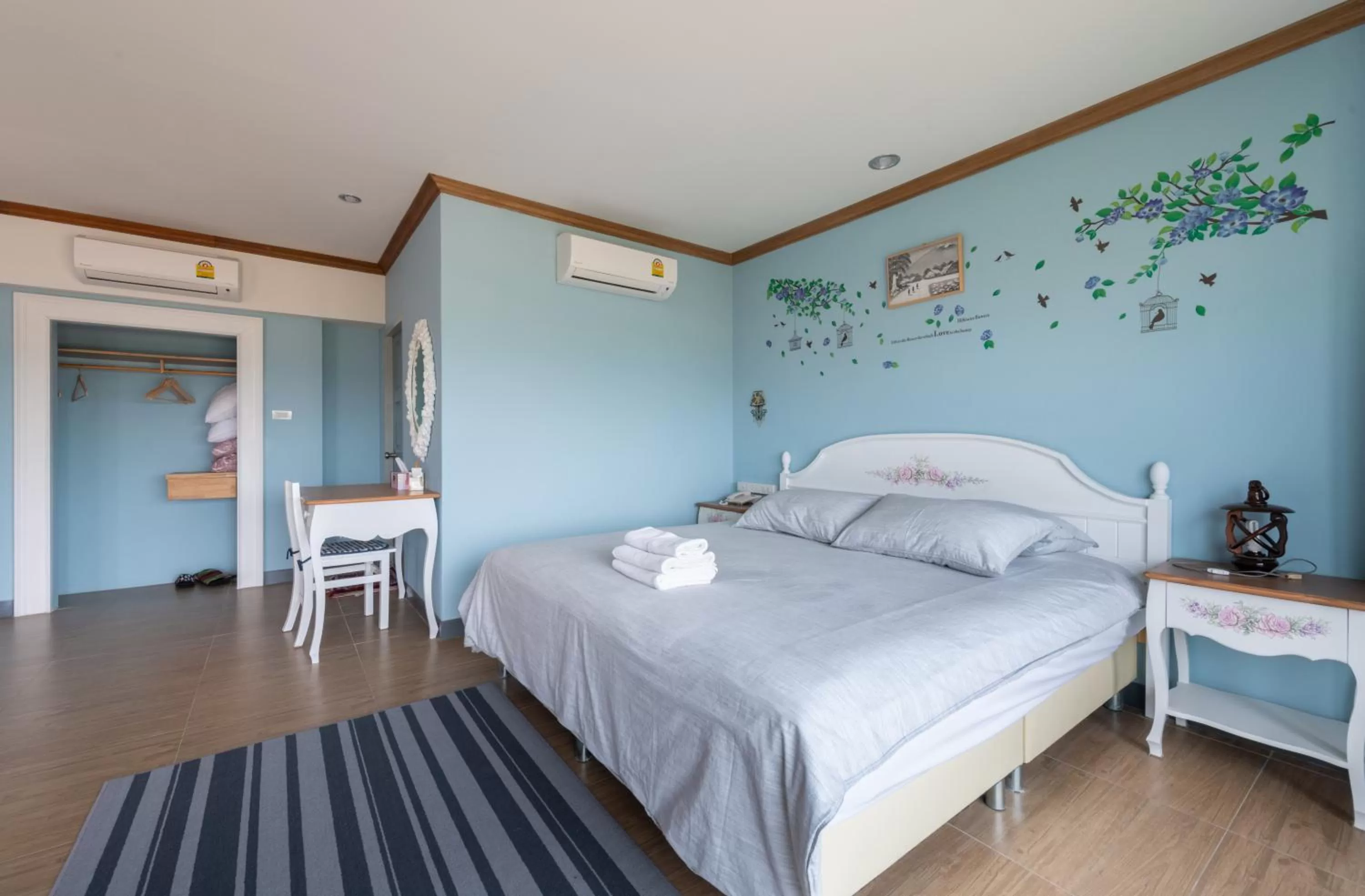 Bedroom, Bed in The Lilly Hotel