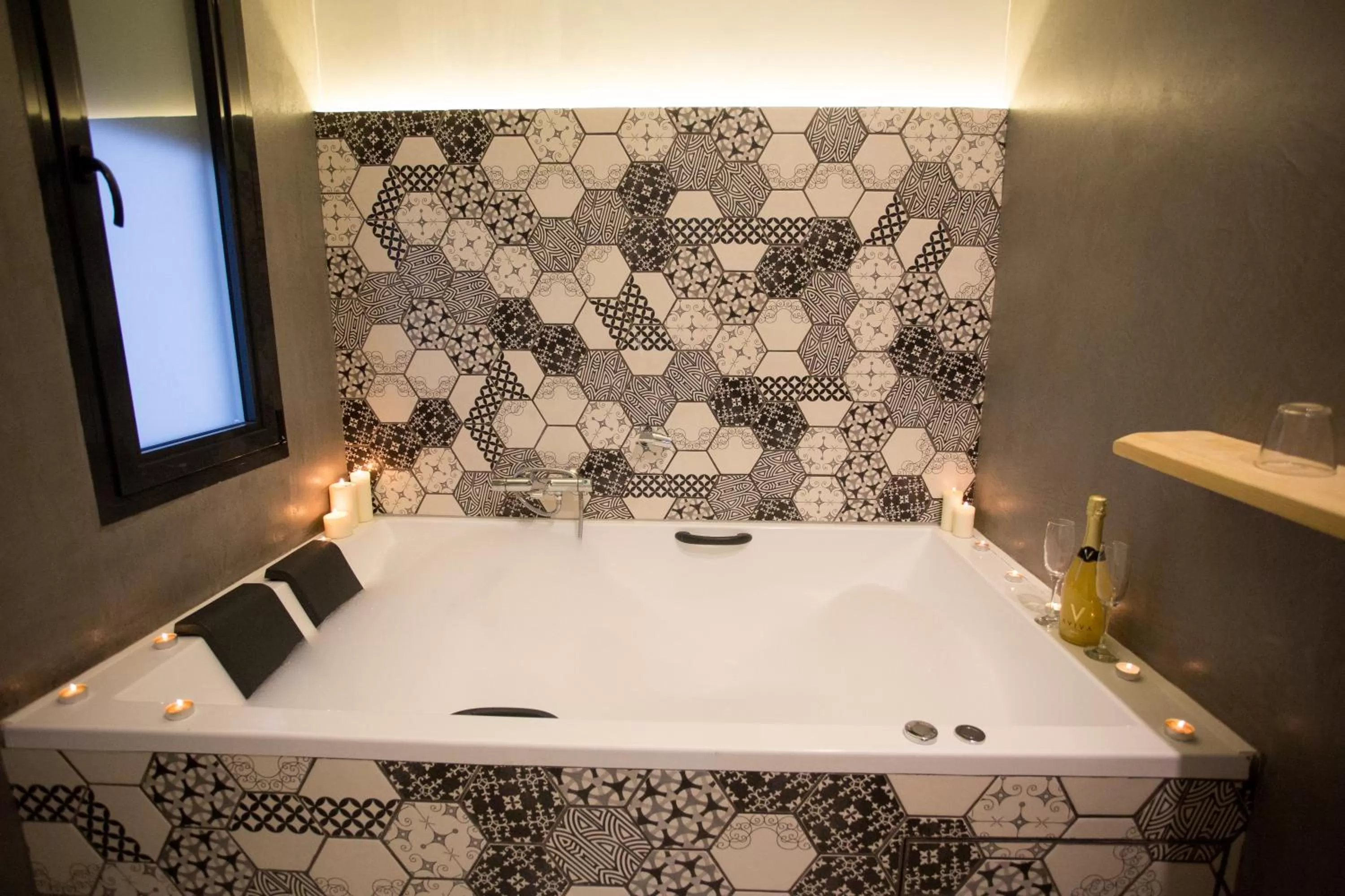 Bathroom in S30 Reina Victoria