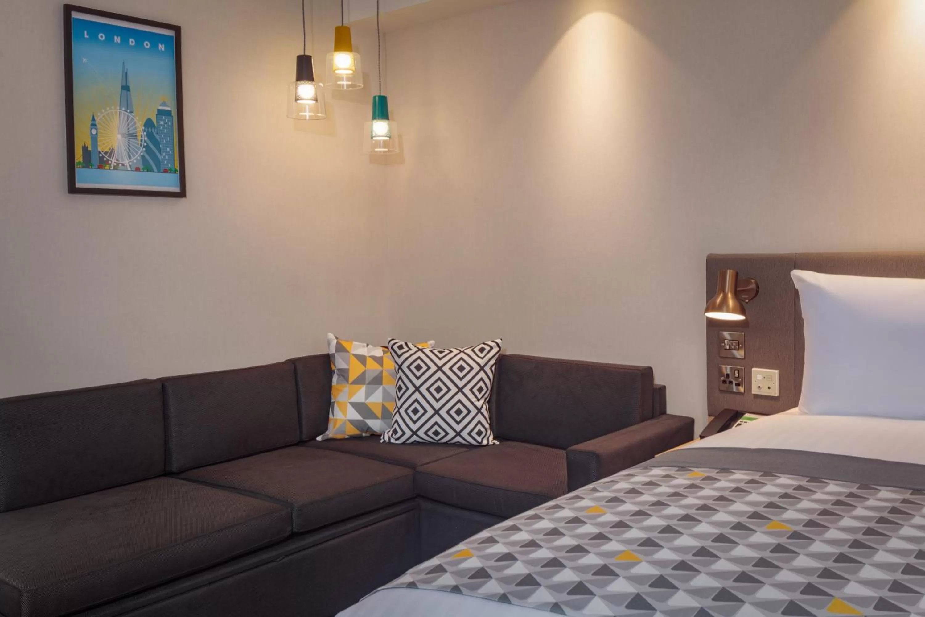 Bed in Holiday Inn London Heathrow - Bath Road by IHG