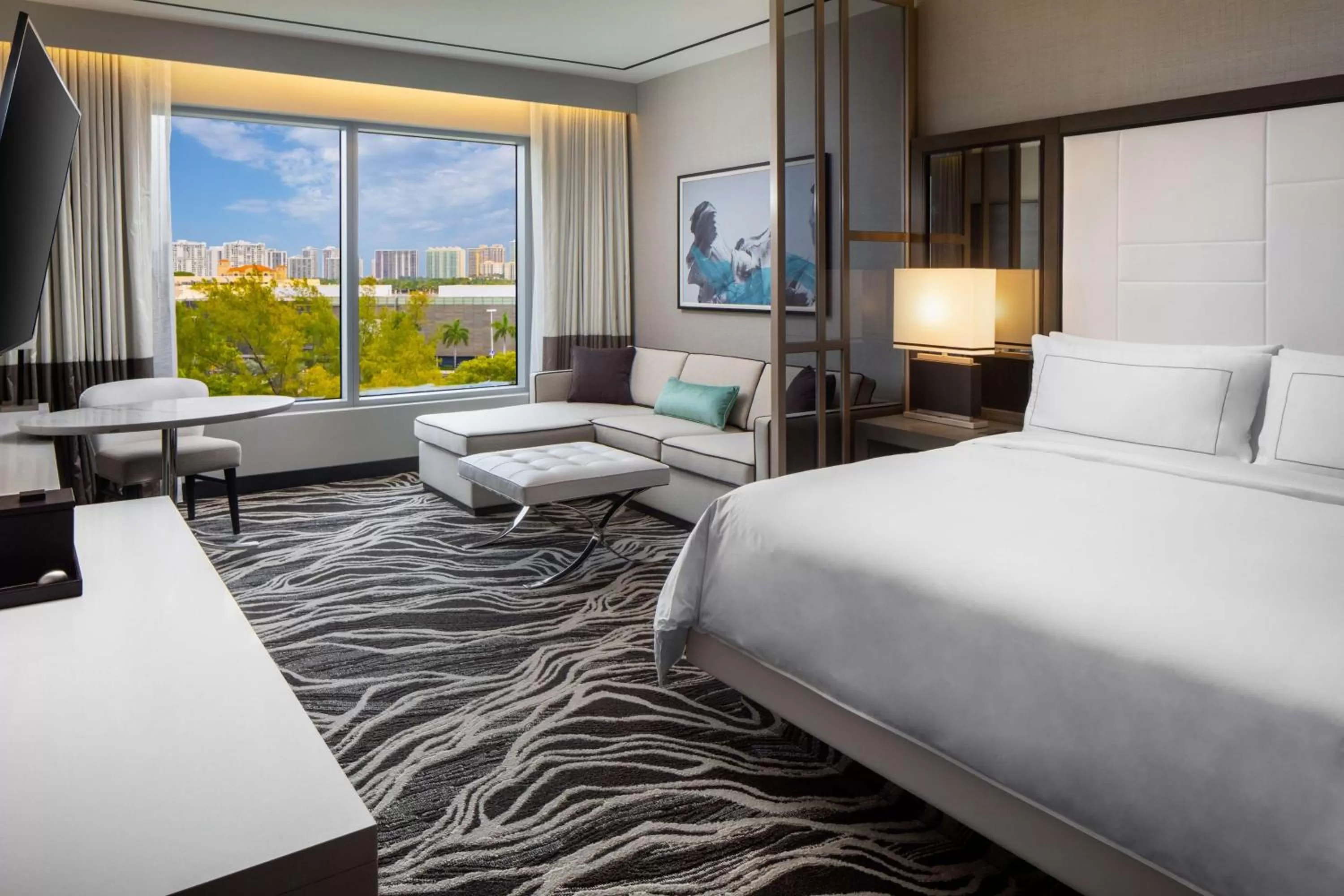 Executive King Room - Mobility Accessible with Roll-In Shower in Hilton Aventura Miami
