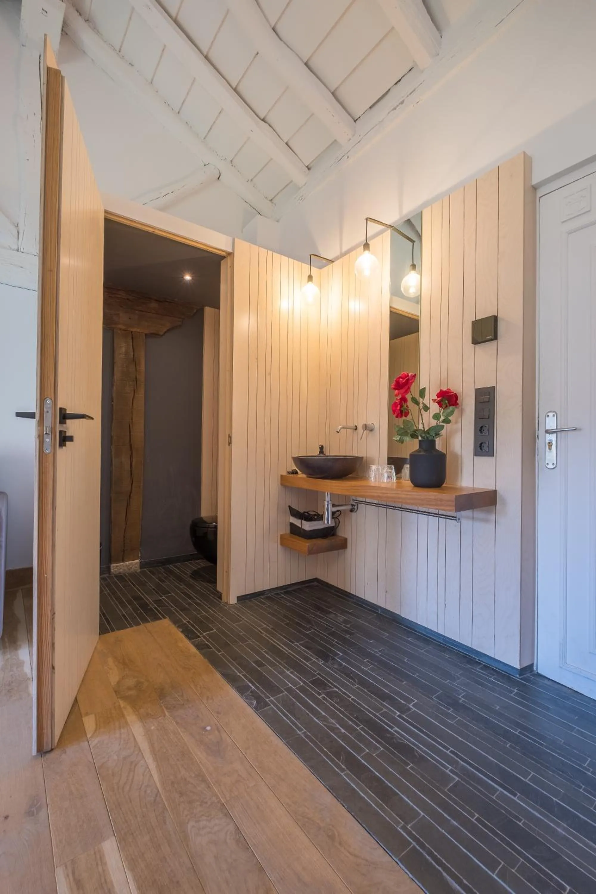 Bathroom, Kitchen/Kitchenette in Hotel Posada Santa Maria la Real