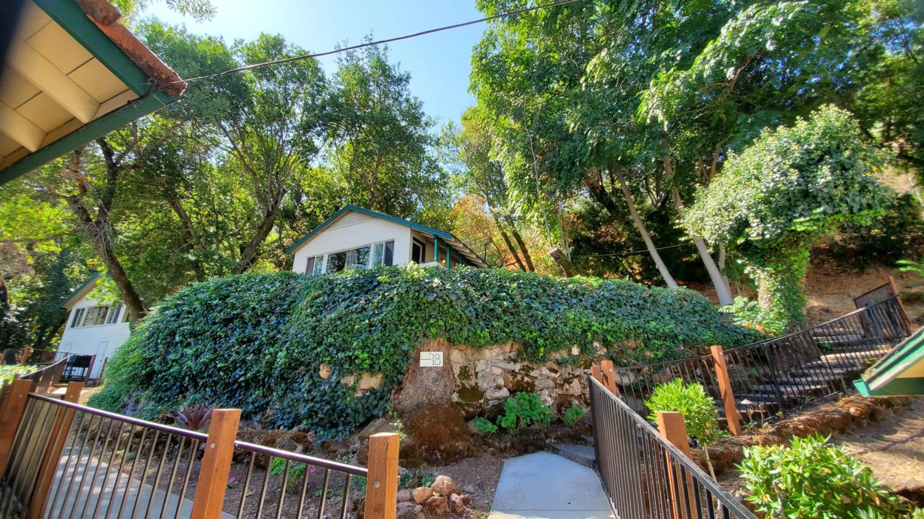 Property Building in Clear Lake Vista Resort