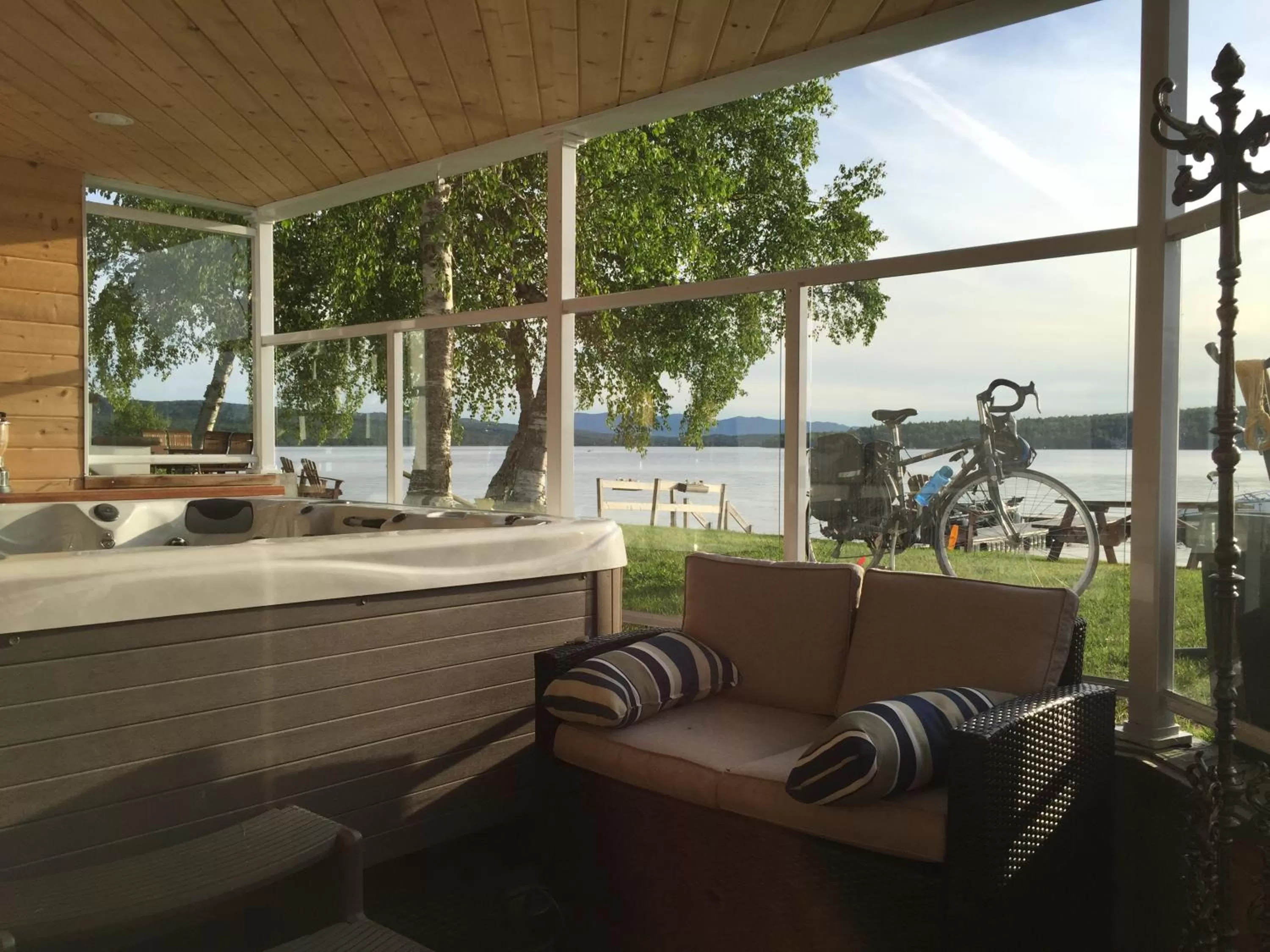 Auberge et Chalets sur le Lac