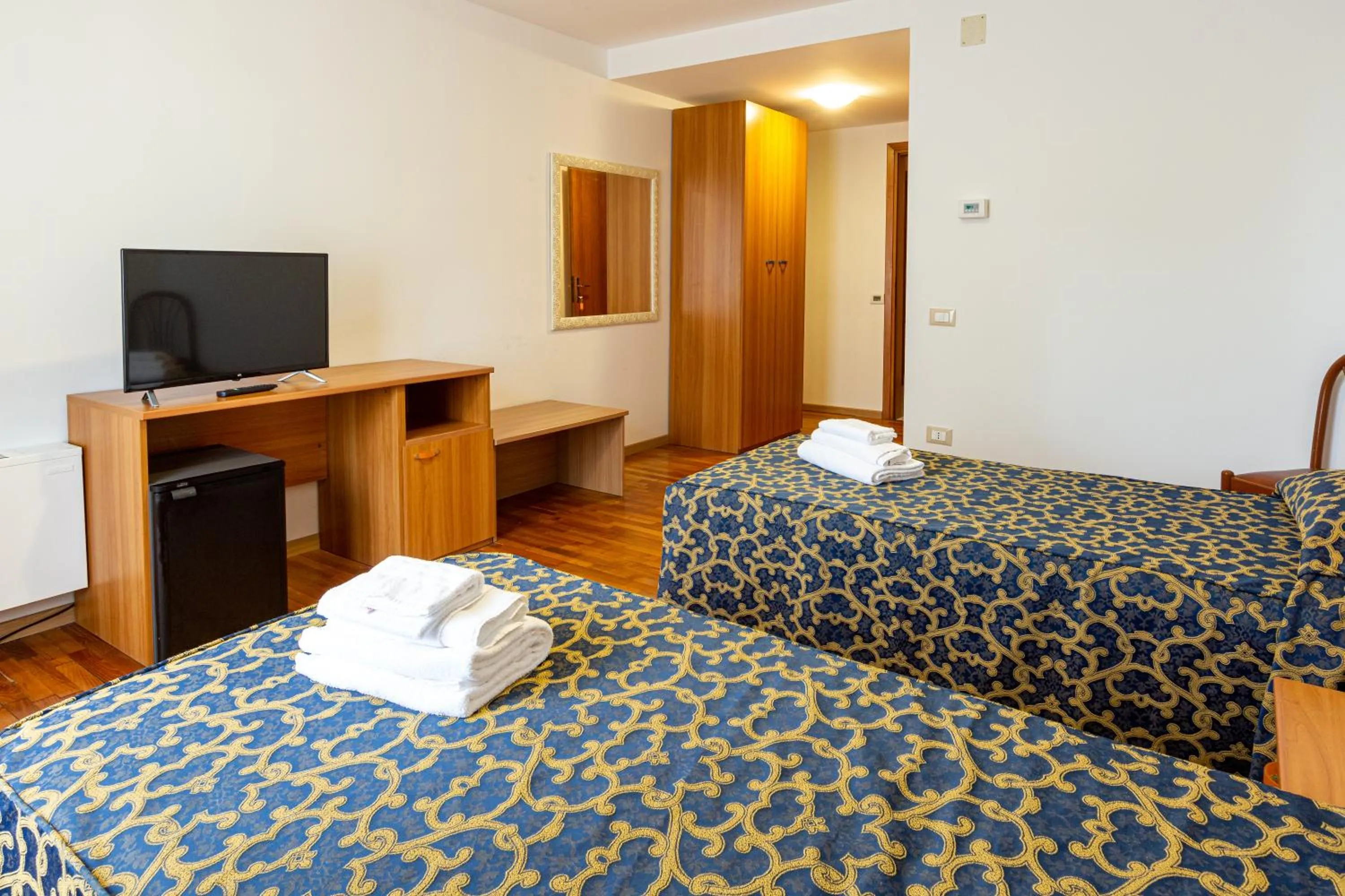 Bed in Hotel Villa Strassoldo "Ex Attianese Hotel Restaurant"