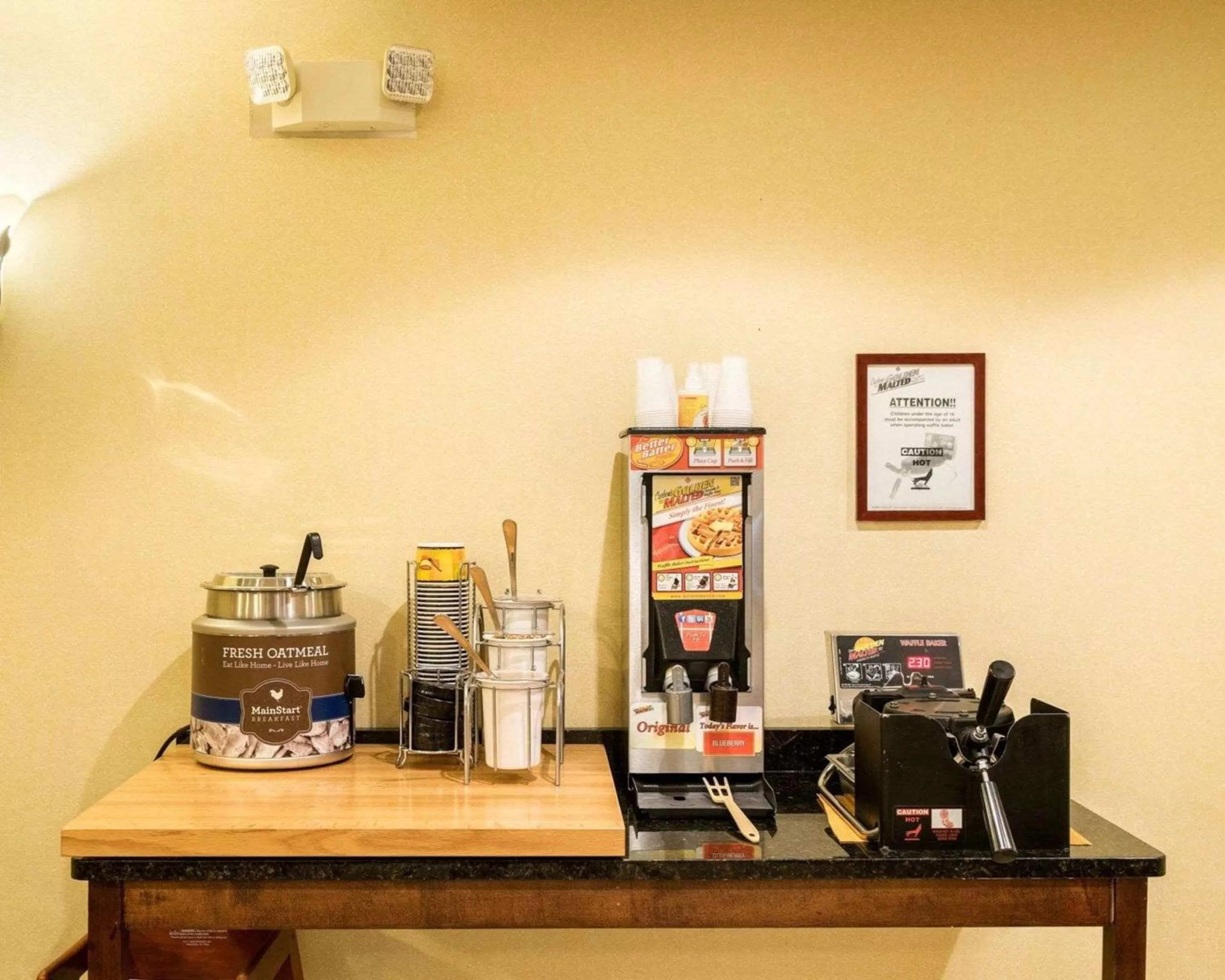 Restaurant/places to eat in Mainstay Suites Dover