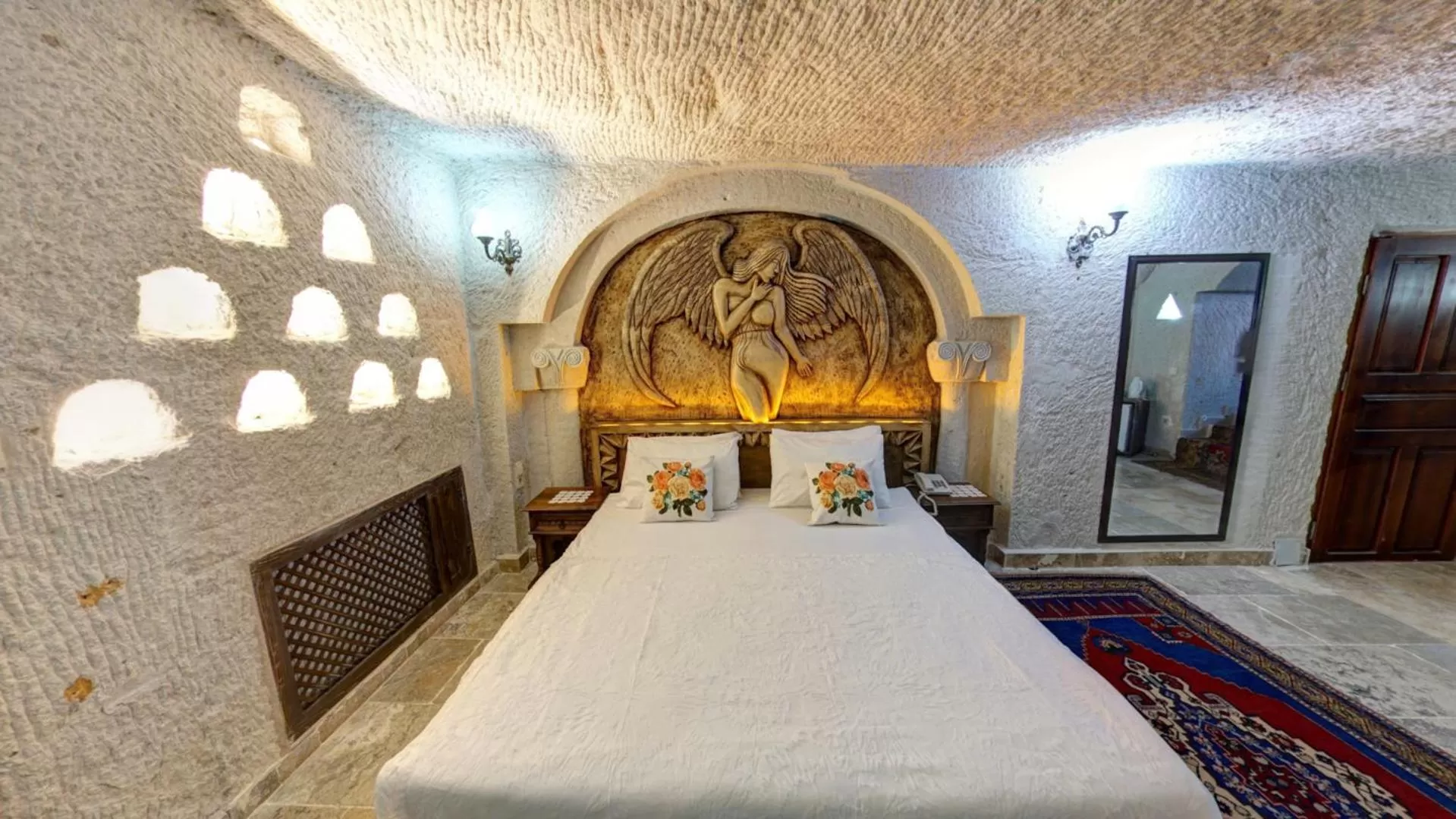 Bed in Roc Of Cappadocia