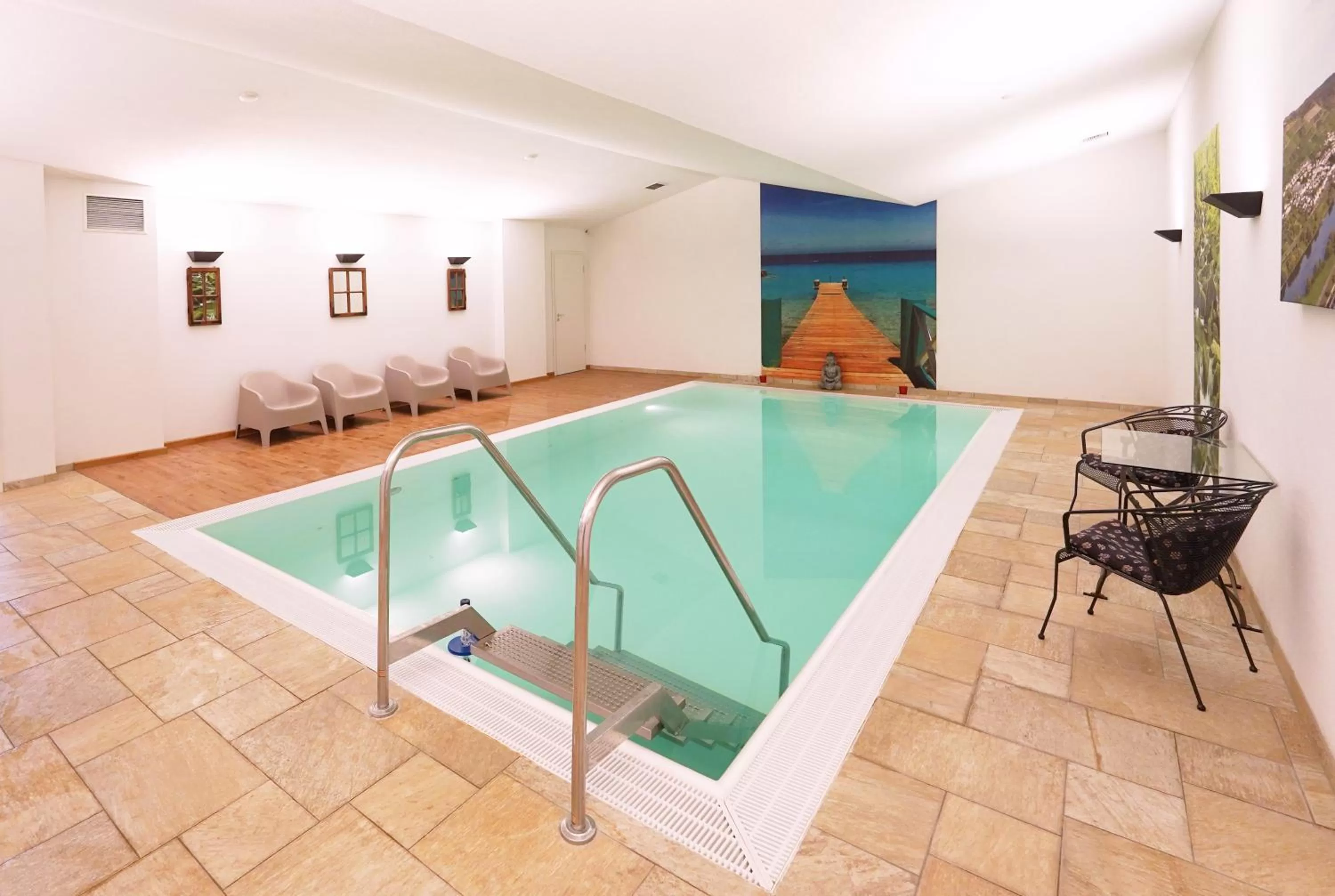 Swimming pool in Vegan Hotel und Restaurants Nicolay 1881