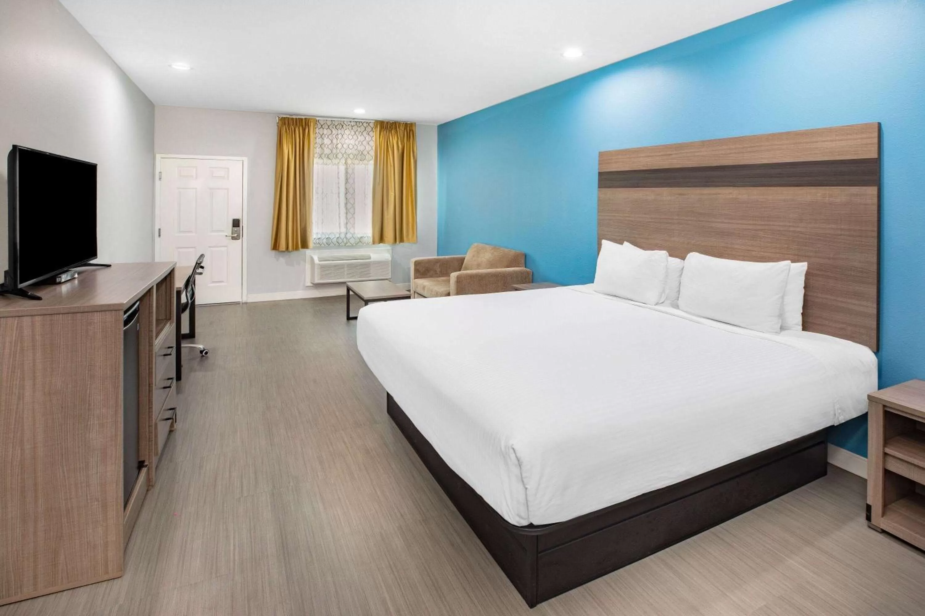 Bed in Baymont by Wyndham Freeport Texas