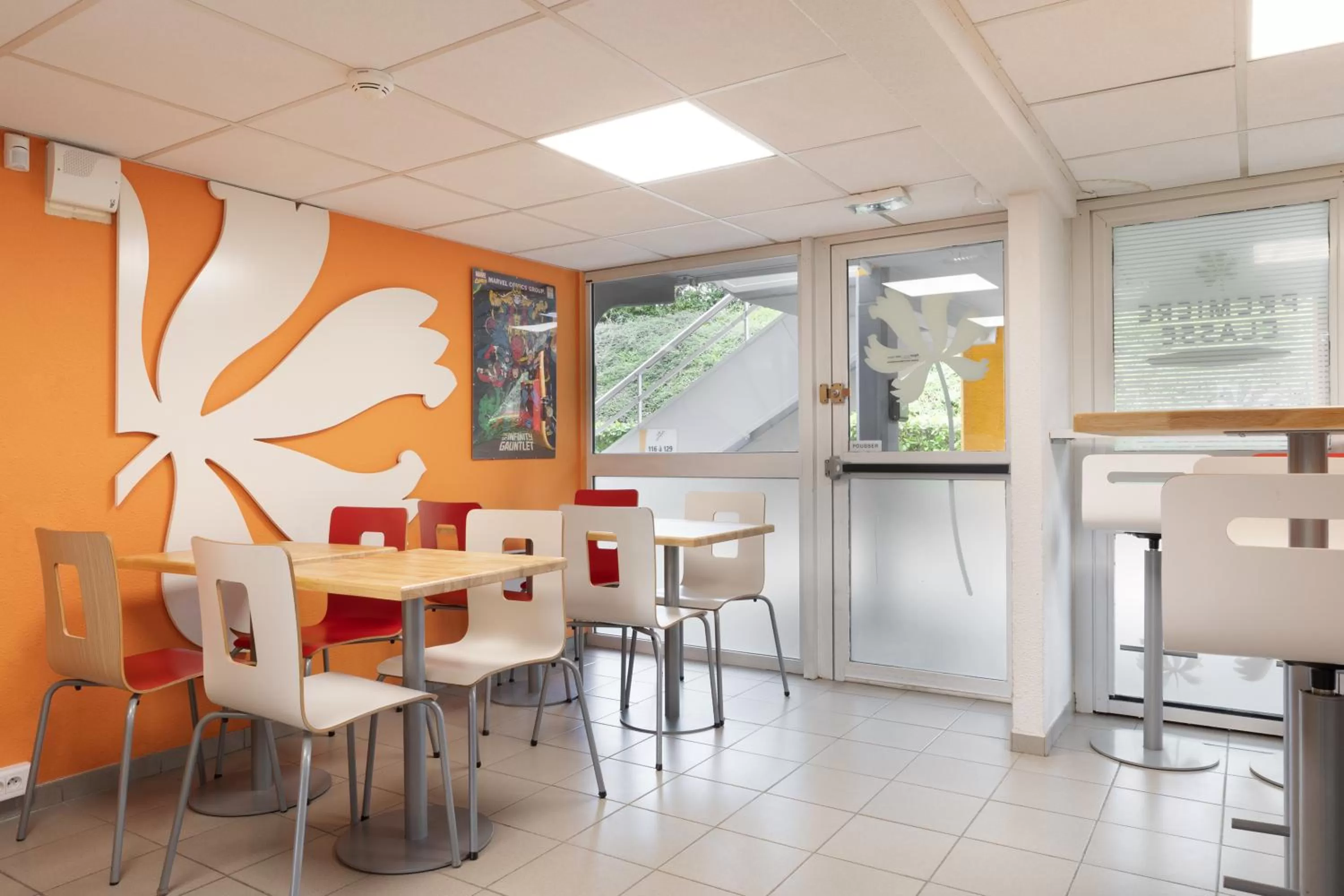 Restaurant/places to eat in Premiere Classe La Ville Du Bois