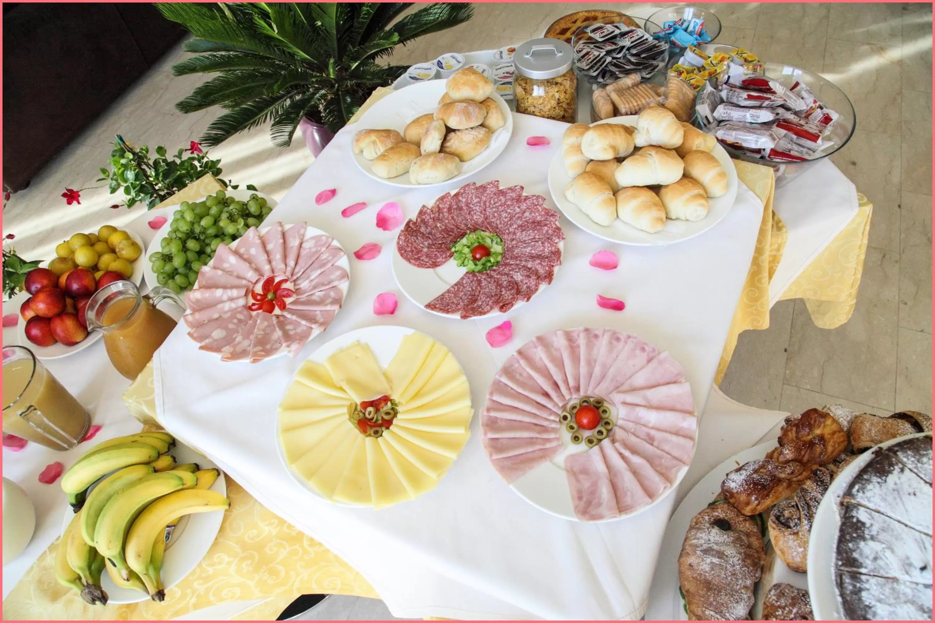 Food in Hotel Paclà