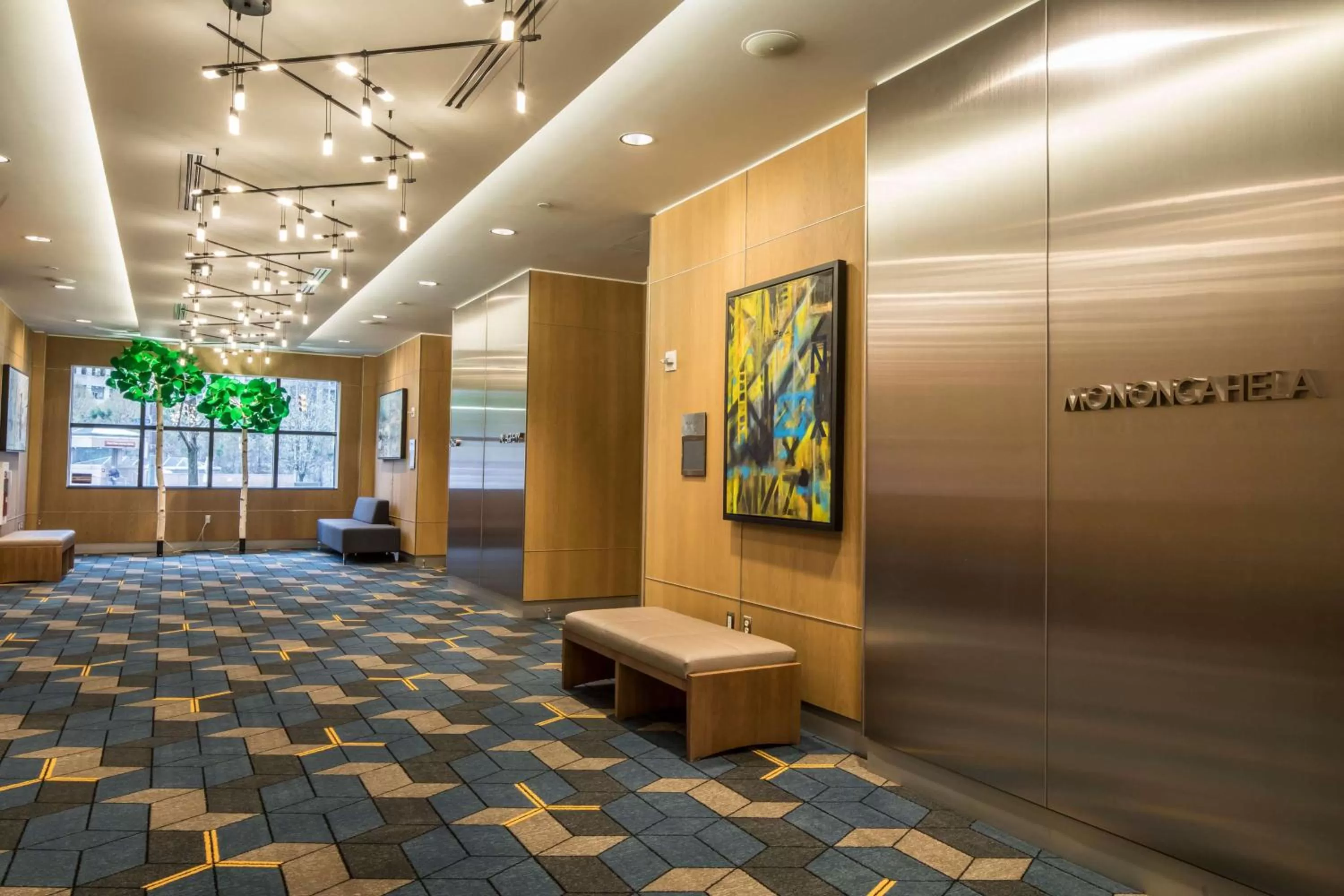 Lobby or reception in DoubleTree by Hilton Hotel & Suites Pittsburgh Downtown