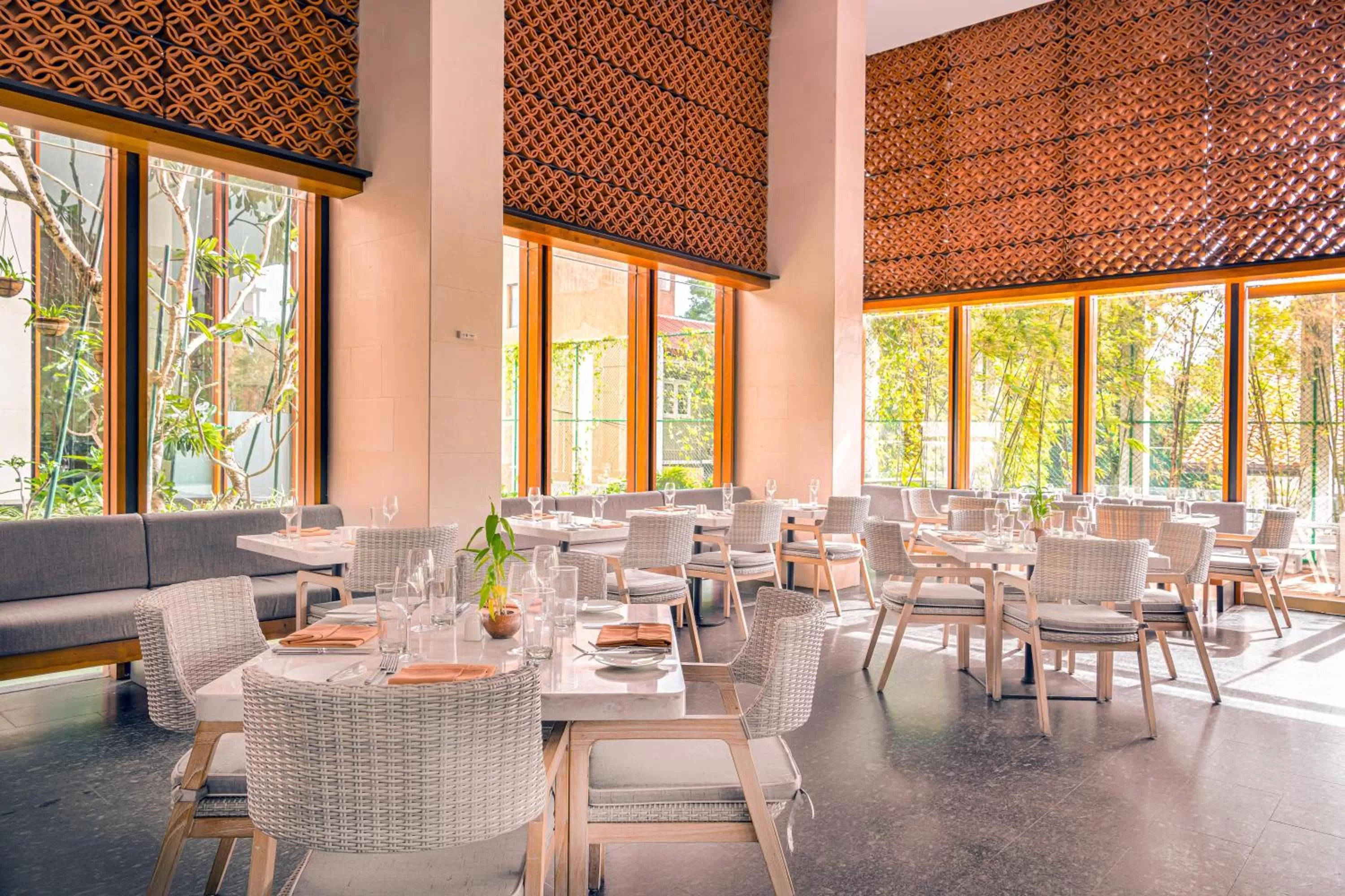 Restaurant/places to eat in Jetwing Colombo Seven