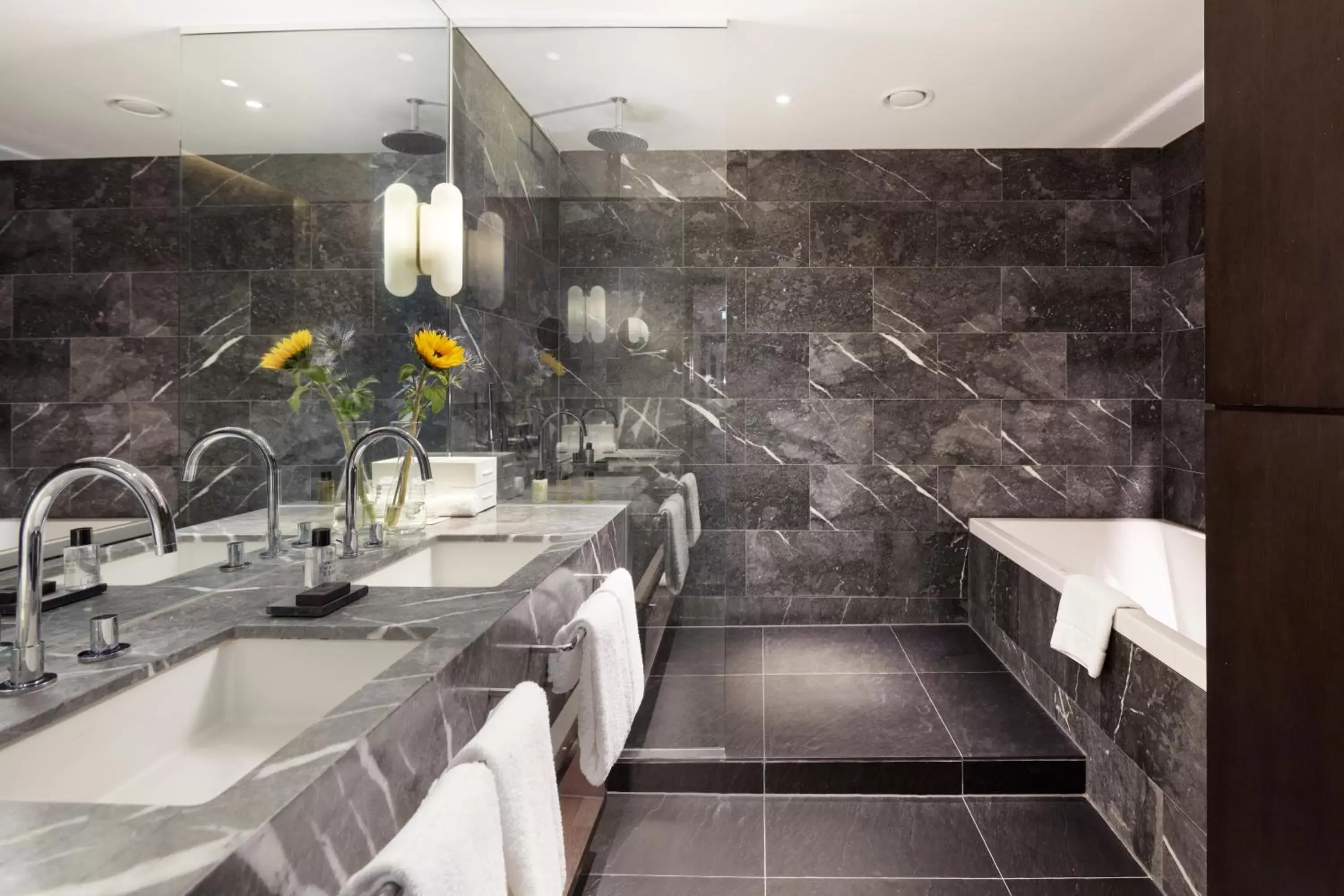 Junior Suite in South Place Hotel Junior Suite in South Place Hotel