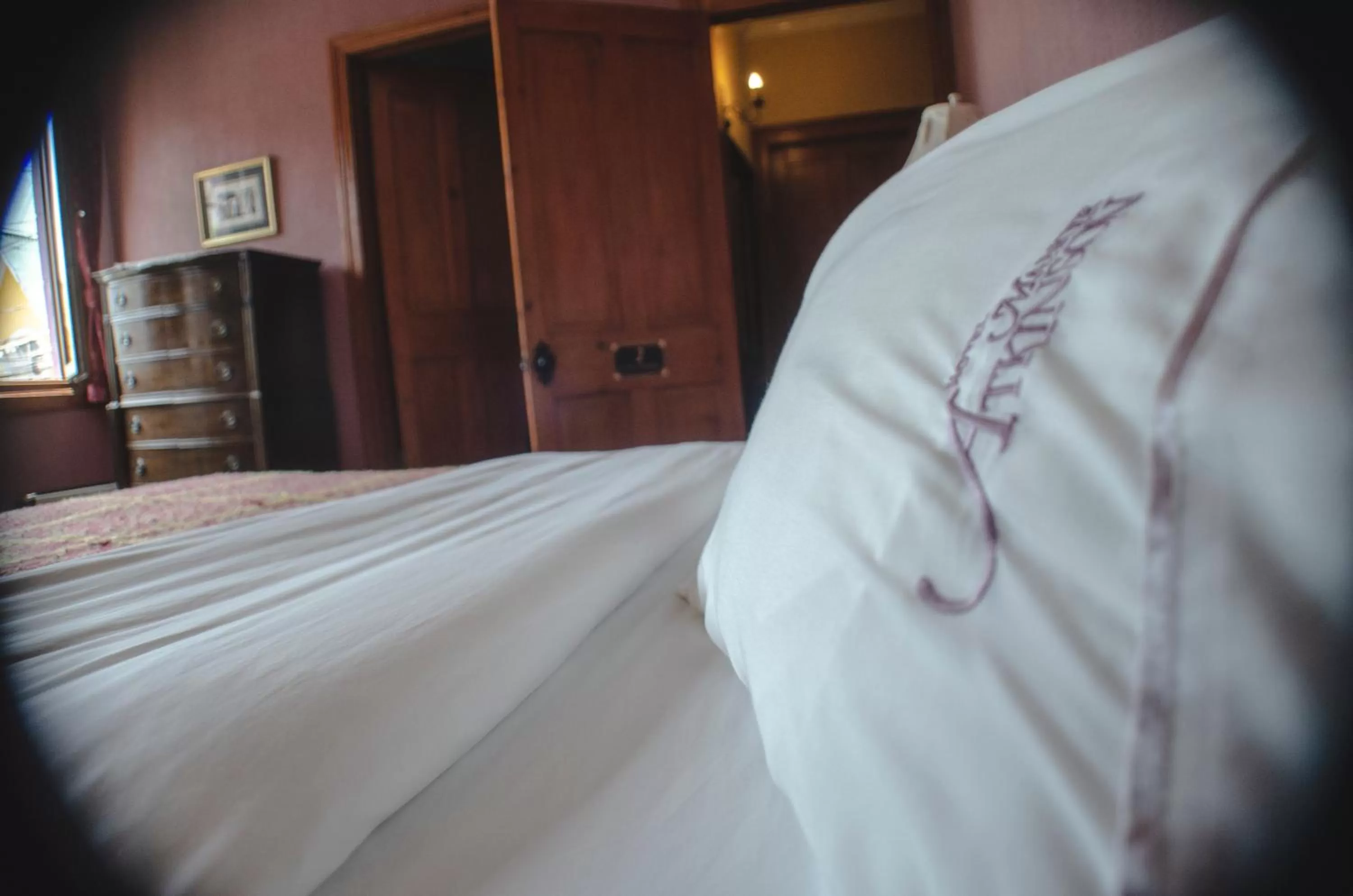 Bed in Hotel Manoir Atkinson