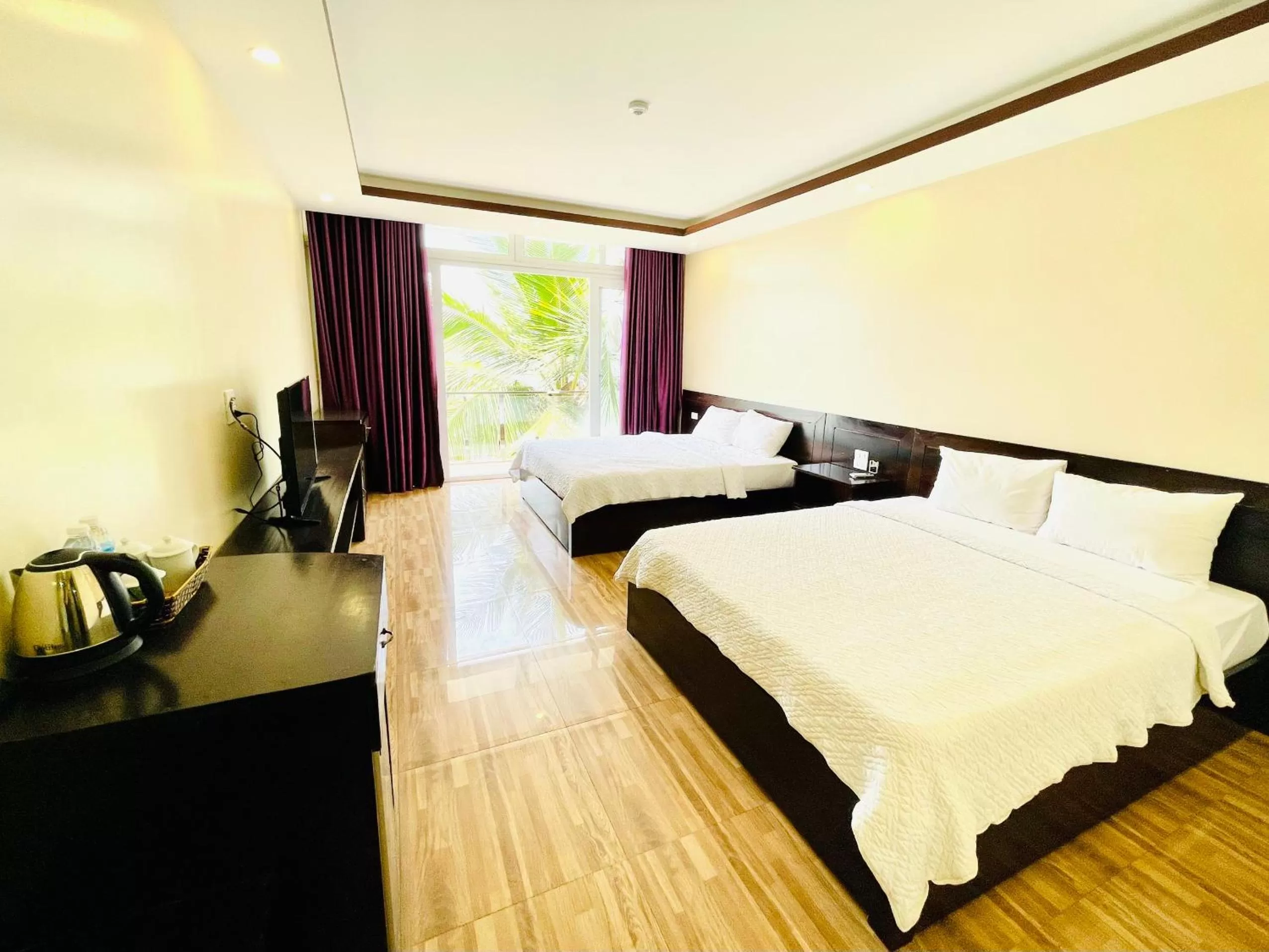 Bed in Tuan Chau Havana Hotel