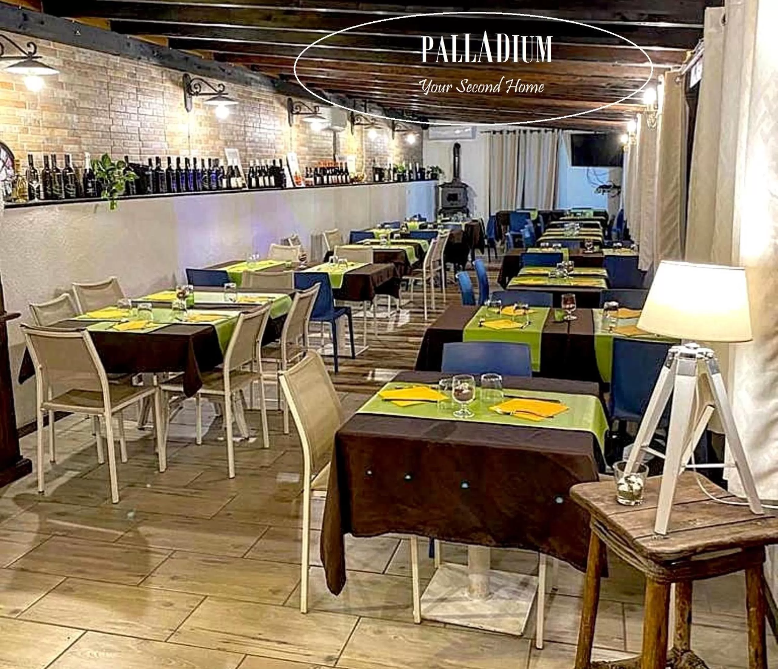 Restaurant/places to eat in Hotel Palladium
