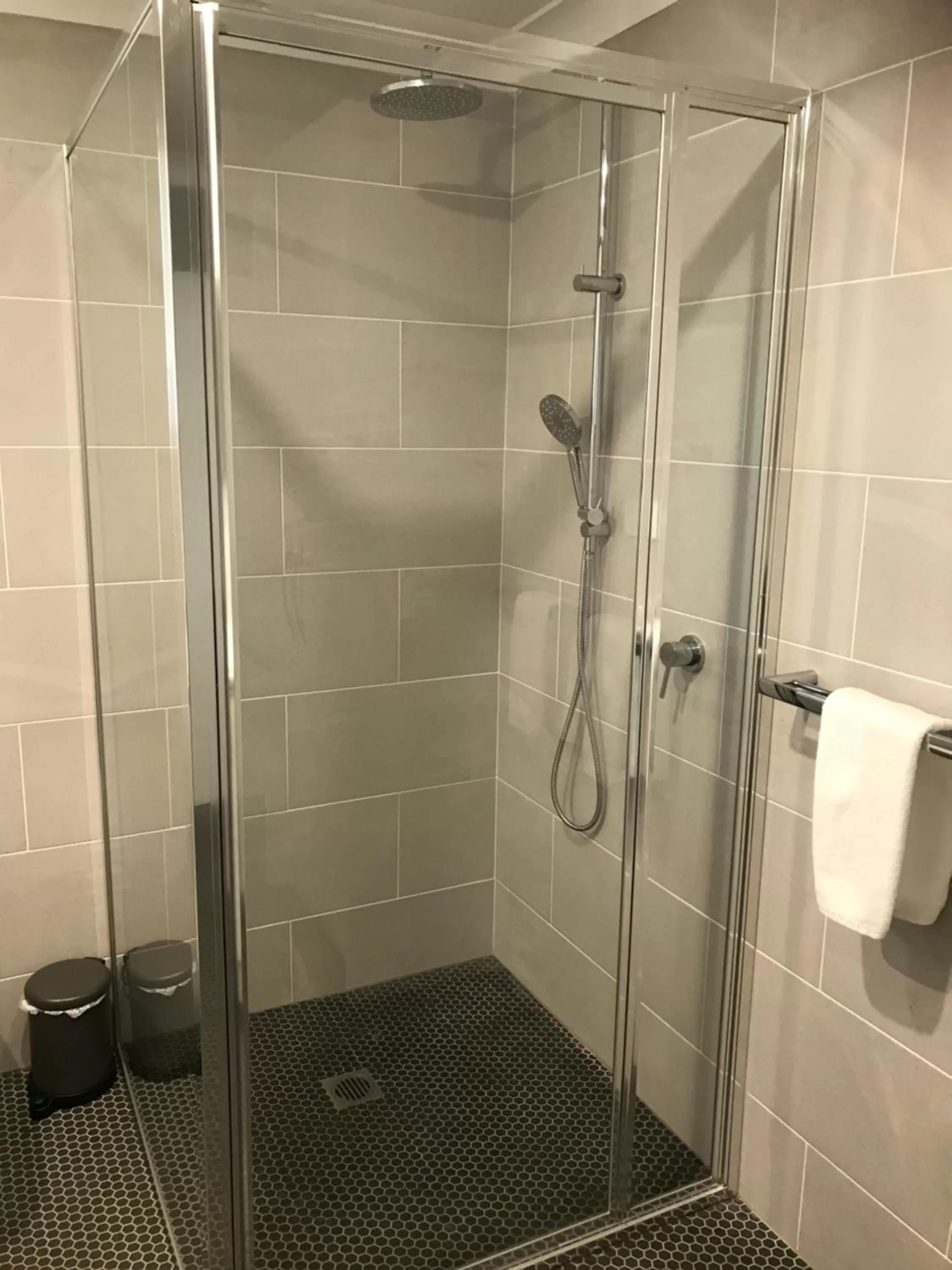 Shower in Ulladulla Motel