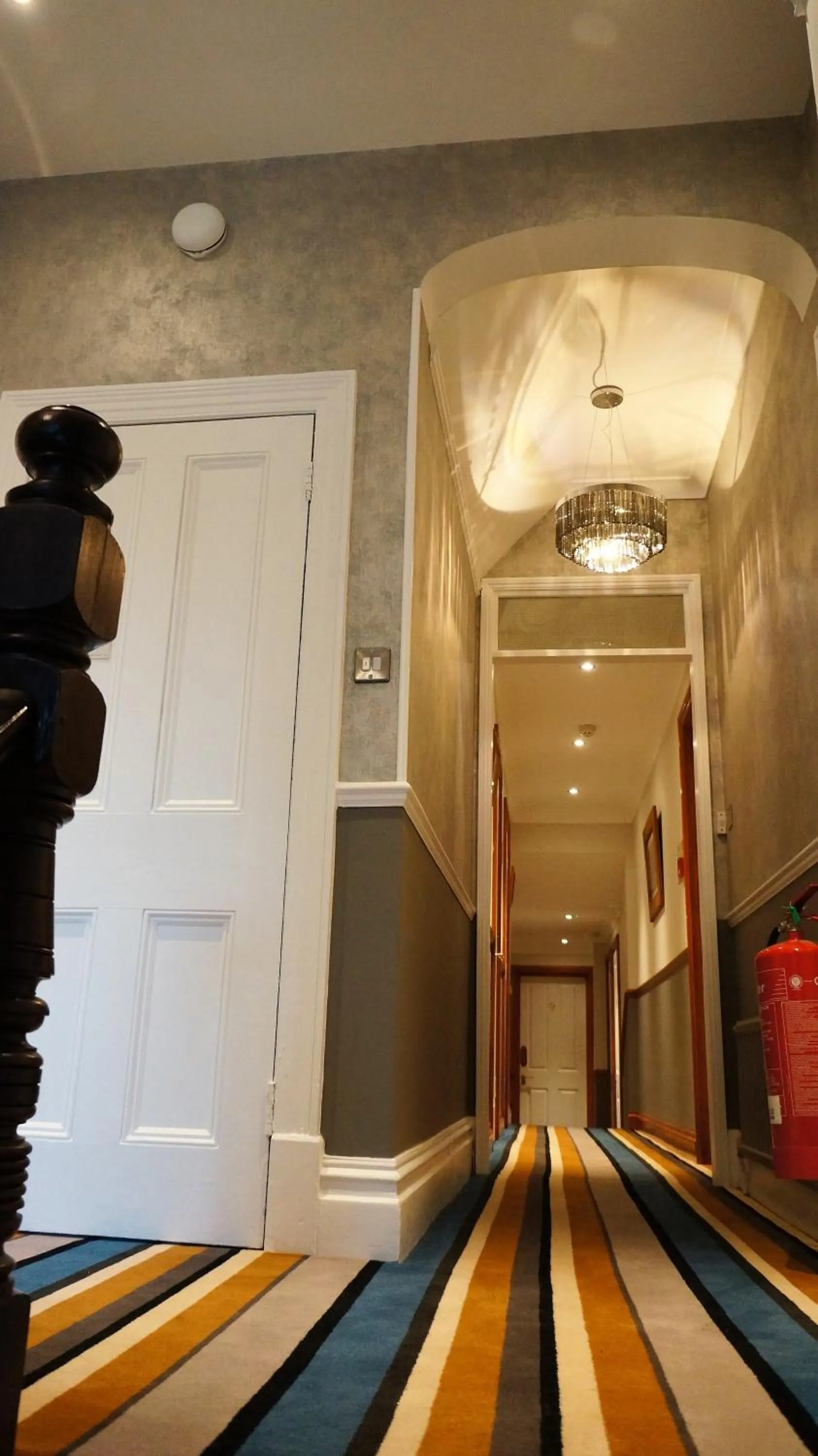 Property building in The Lawn Guest House Gatwick