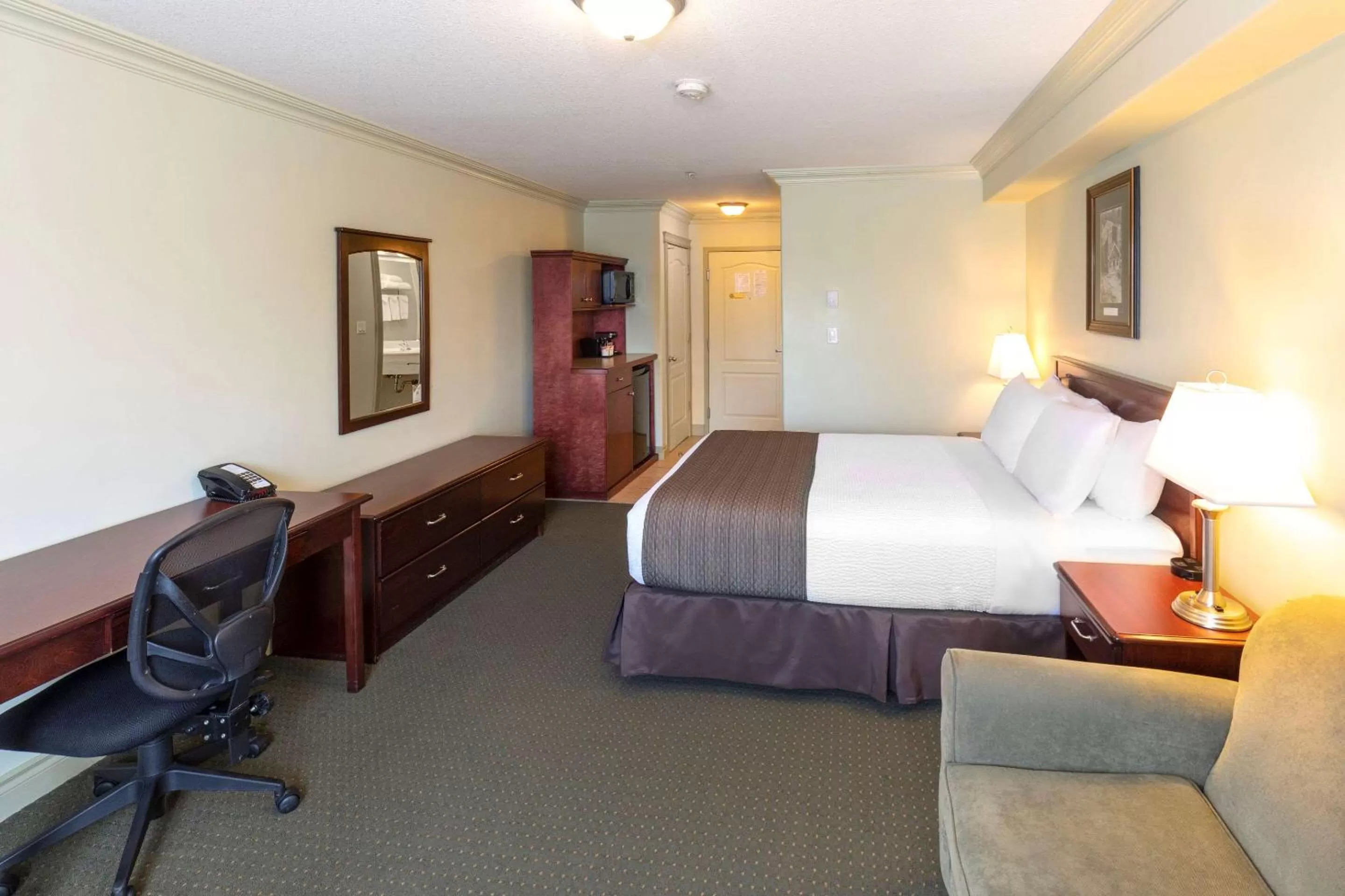 Bedroom, Bed in Quality Inn & Suites