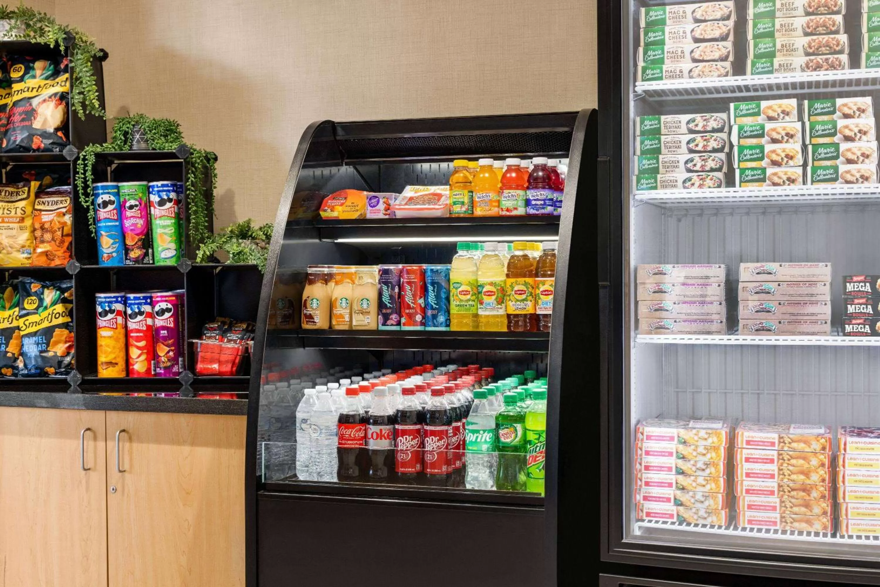 Food and drinks in Wyndham Avon