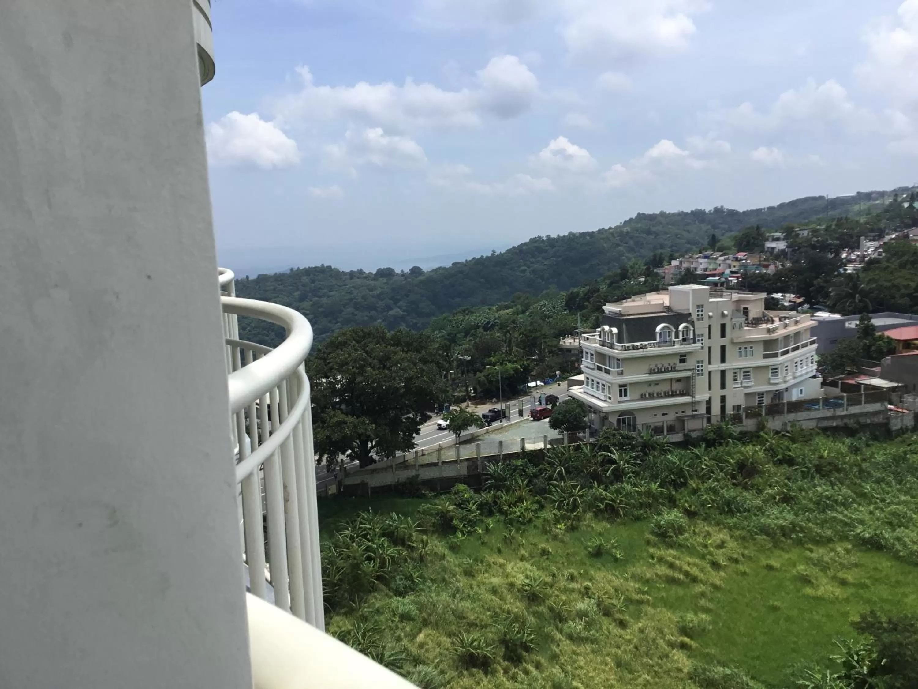 Condo with Free Swimming Pool & Viewing Deck