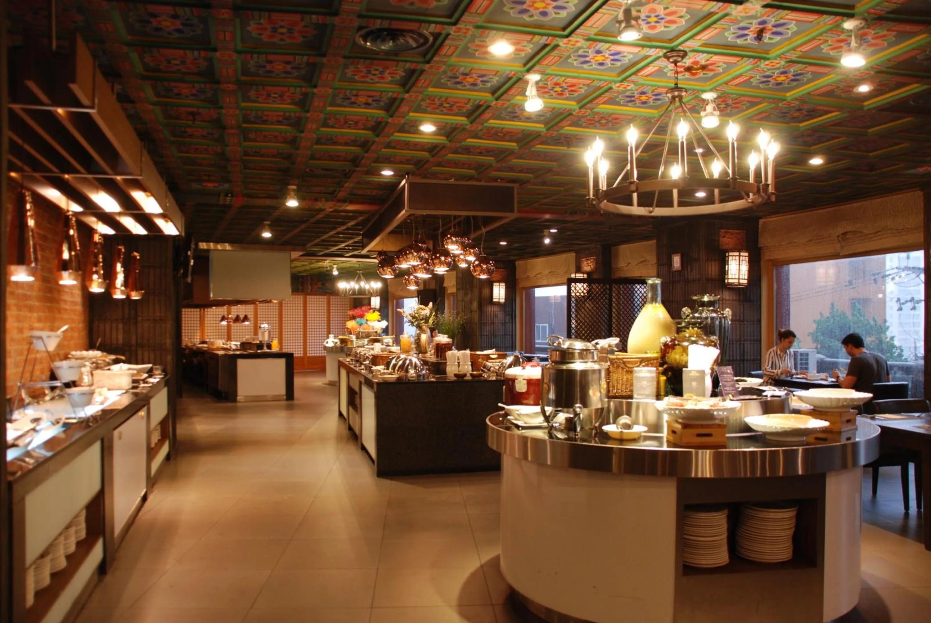 Restaurant/places to eat in Commodore Hotel Busan