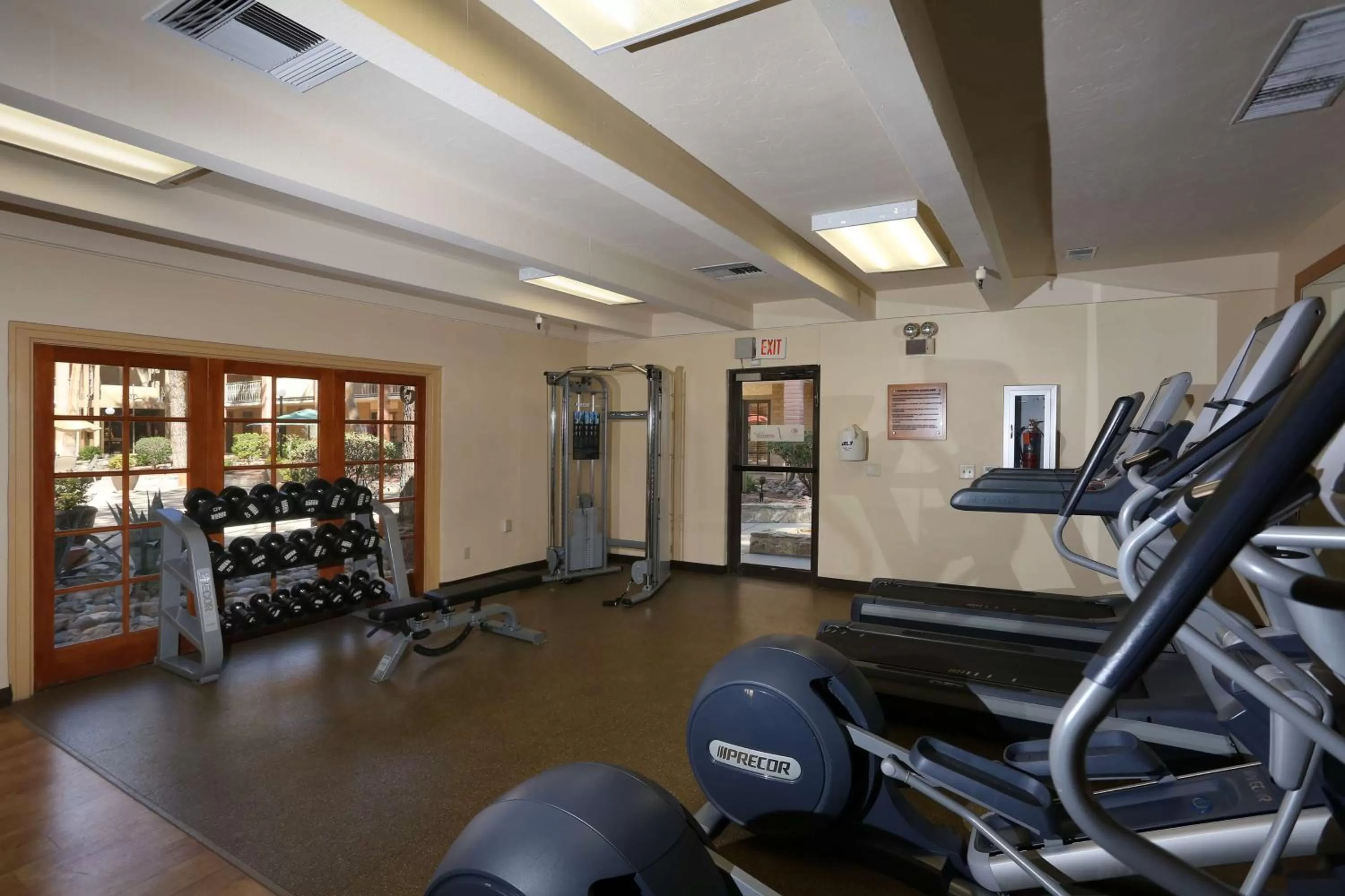 Fitness centre/facilities in DoubleTree Suites by Hilton Tucson Airport